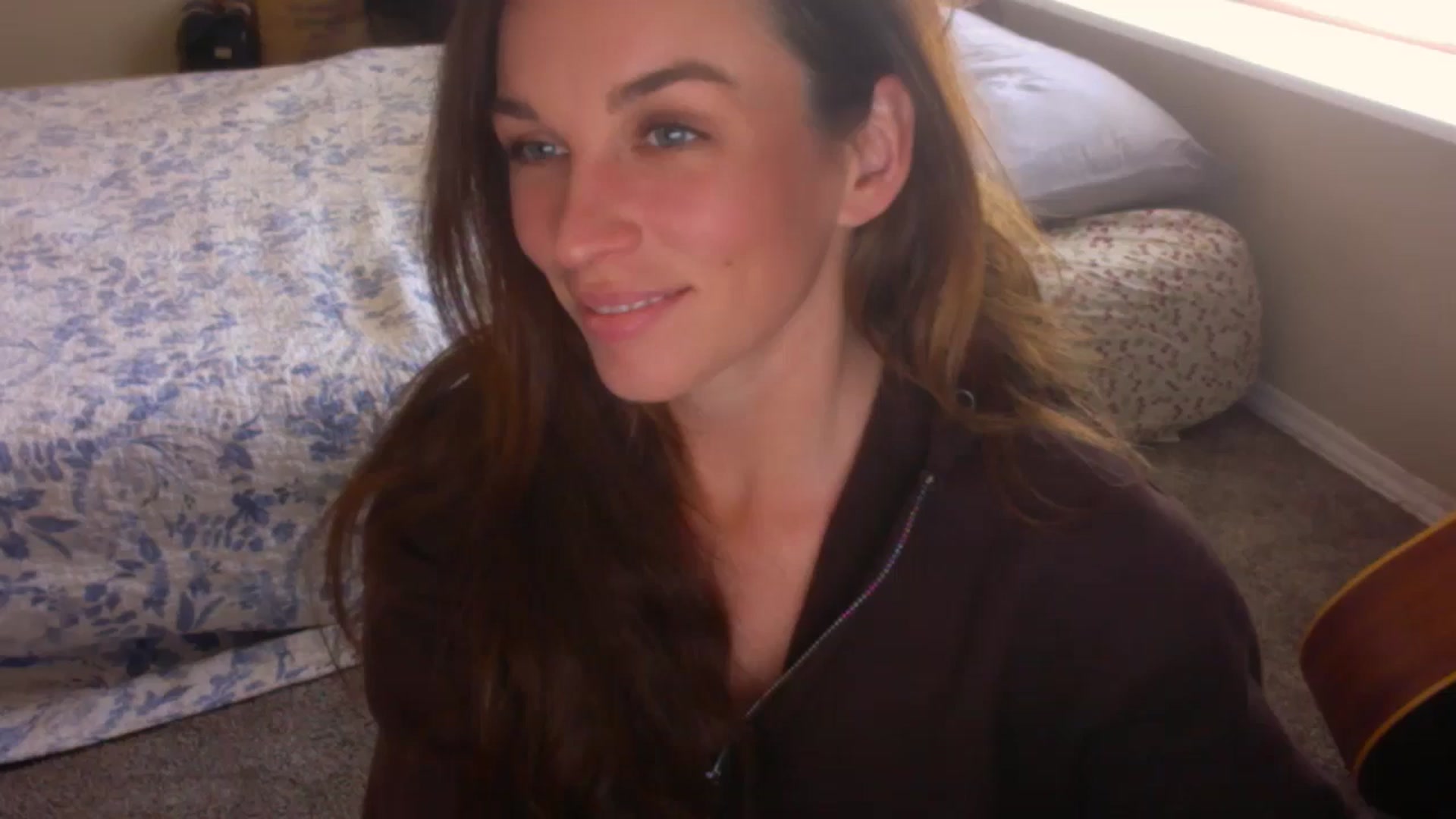 Gallery image thumbnail from adrey_'s myfreecams stream on, 04/30/2026, 21:46 image 2 of 20