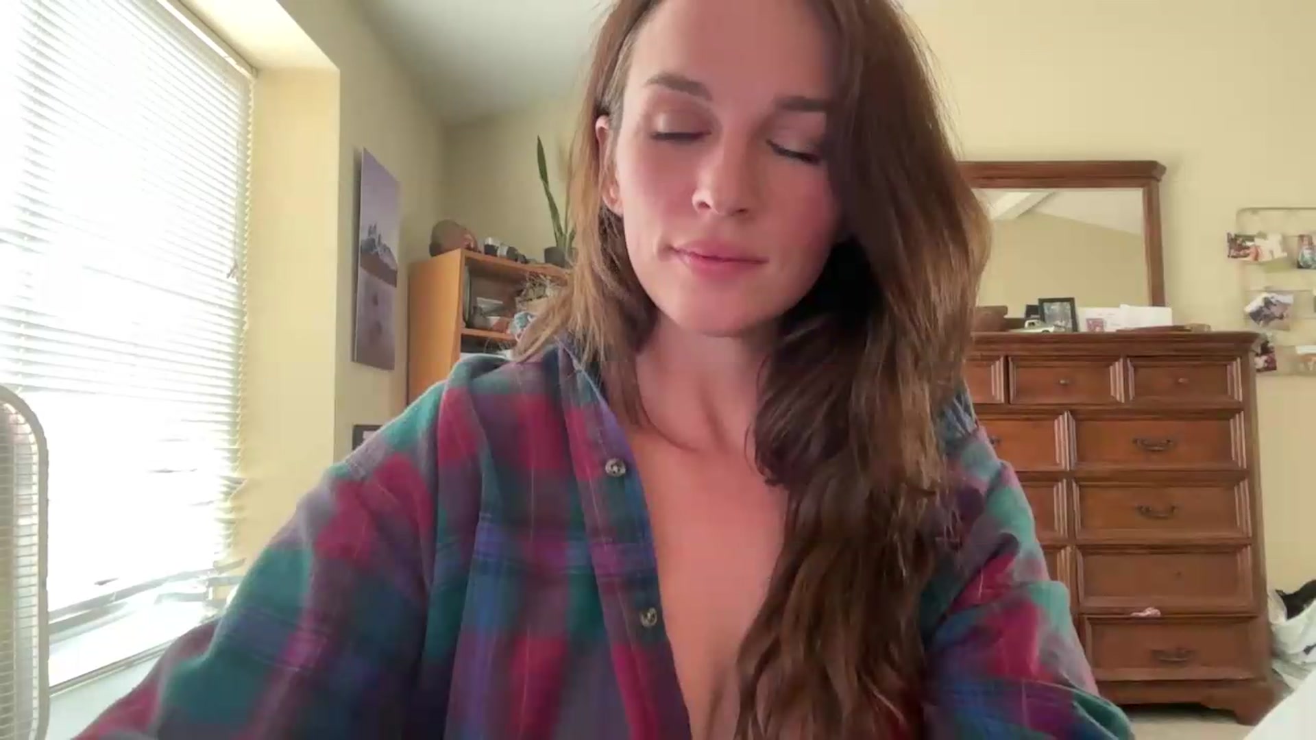 Gallery image thumbnail from adrey_'s myfreecams stream on, 07/21/2026, 22:23 image 9 of 20