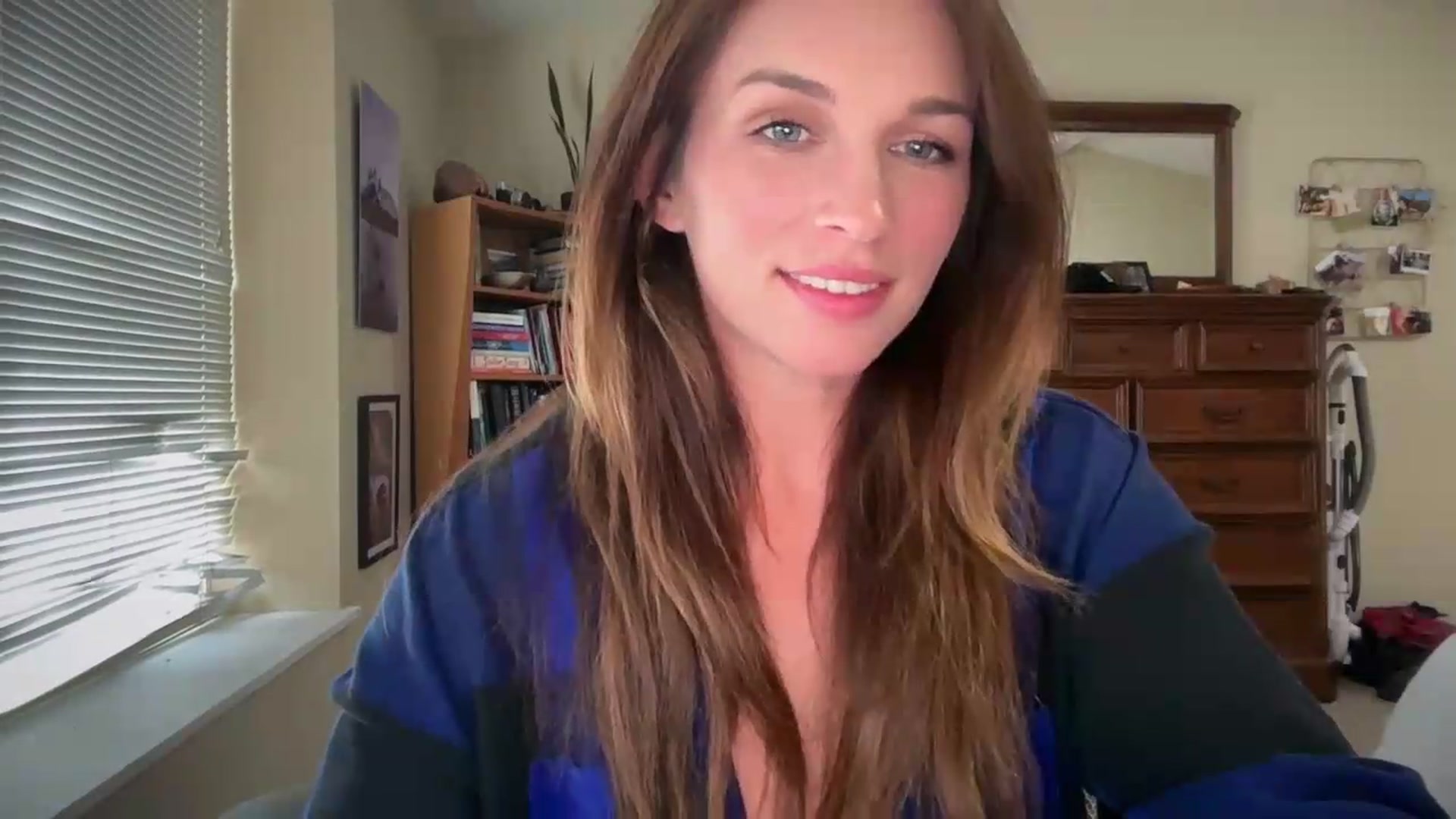 Gallery image thumbnail from adrey_'s myfreecams stream on, 09/15/2026, 21:56 image 14 of 20