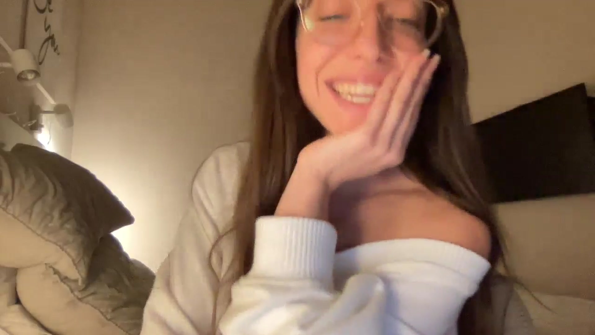 Gallery image thumbnail from adrianavix's myfreecams stream on, 02/24/2025, 02:31 image 7 of 20