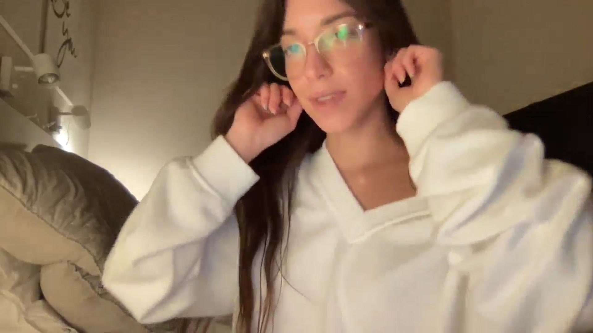 Gallery image thumbnail from adrianavix's myfreecams stream on, 02/24/2025, 02:31 image 17 of 20