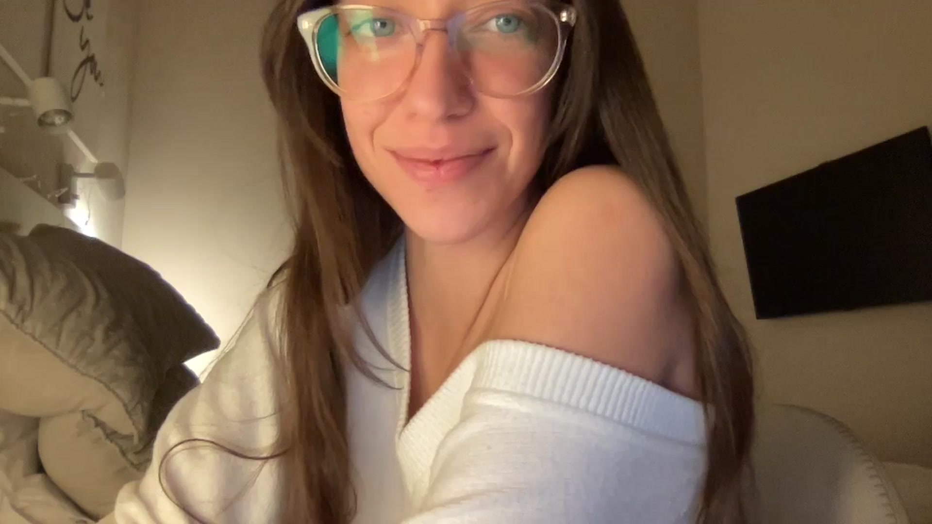 Gallery image thumbnail from adrianavix's myfreecams stream on, 02/24/2025, 02:31 image 11 of 20