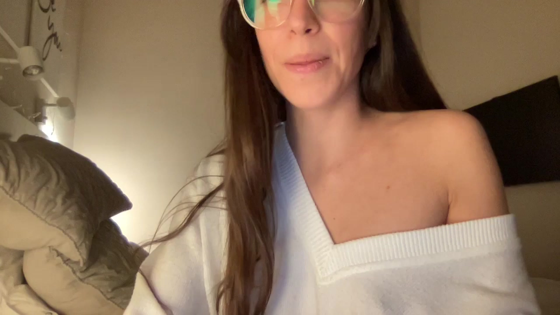 Gallery image thumbnail from adrianavix's myfreecams stream on, 02/24/2025, 02:31 image 13 of 20