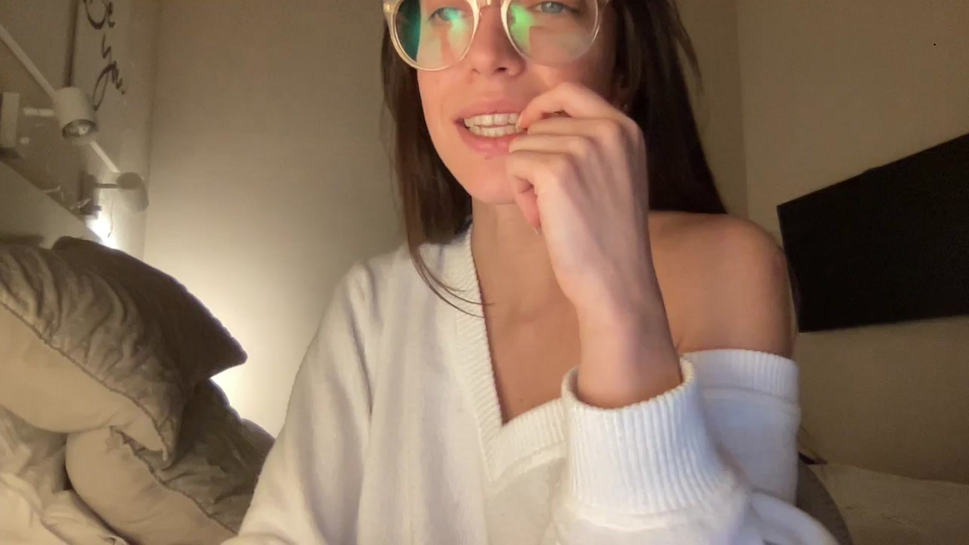 Gallery image thumbnail from adrianavix's myfreecams stream on, 02/24/2025, 02:31 image 16 of 20