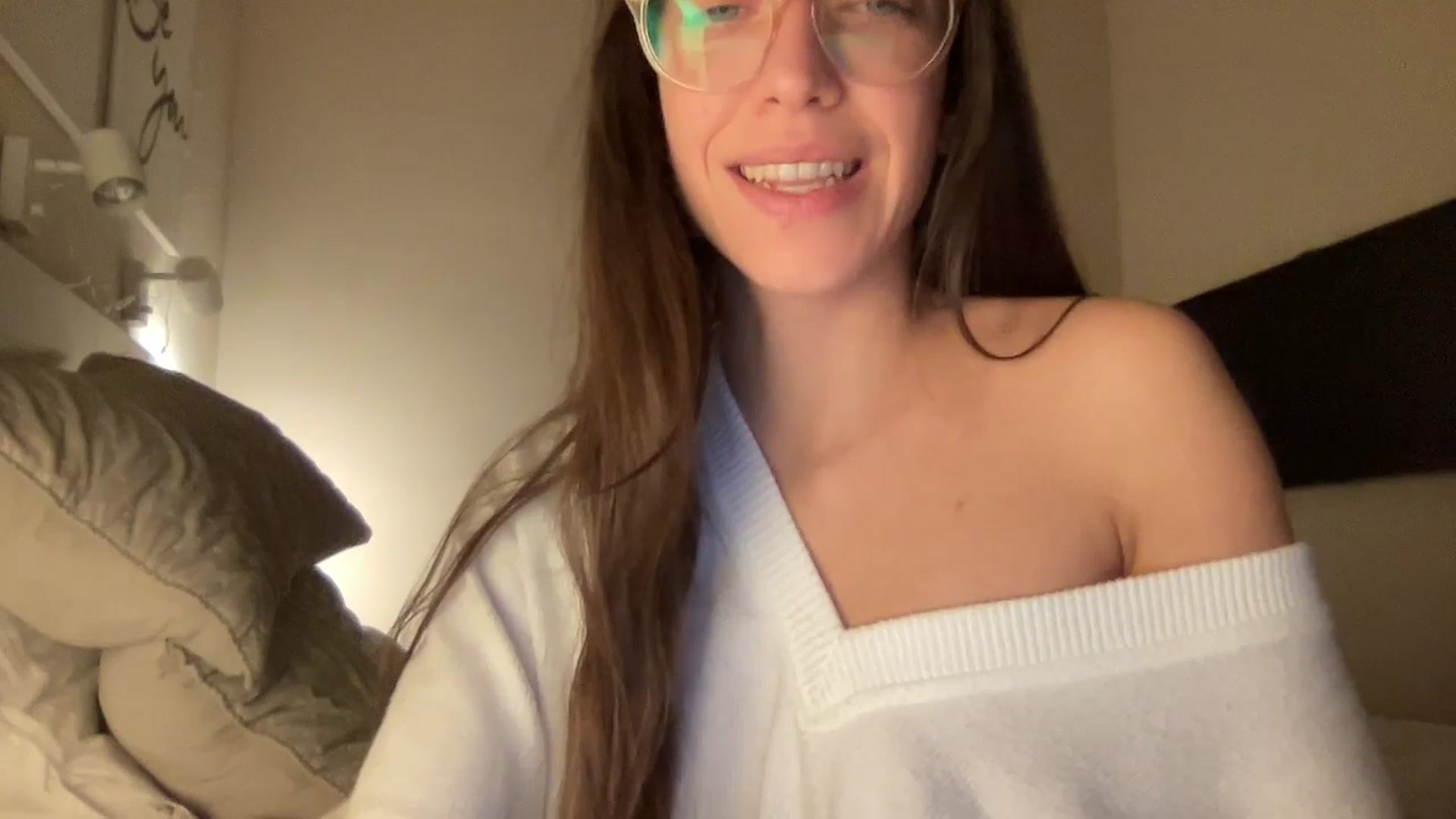 Gallery image thumbnail from adrianavix's myfreecams stream on, 02/24/2025, 02:31 image 18 of 20