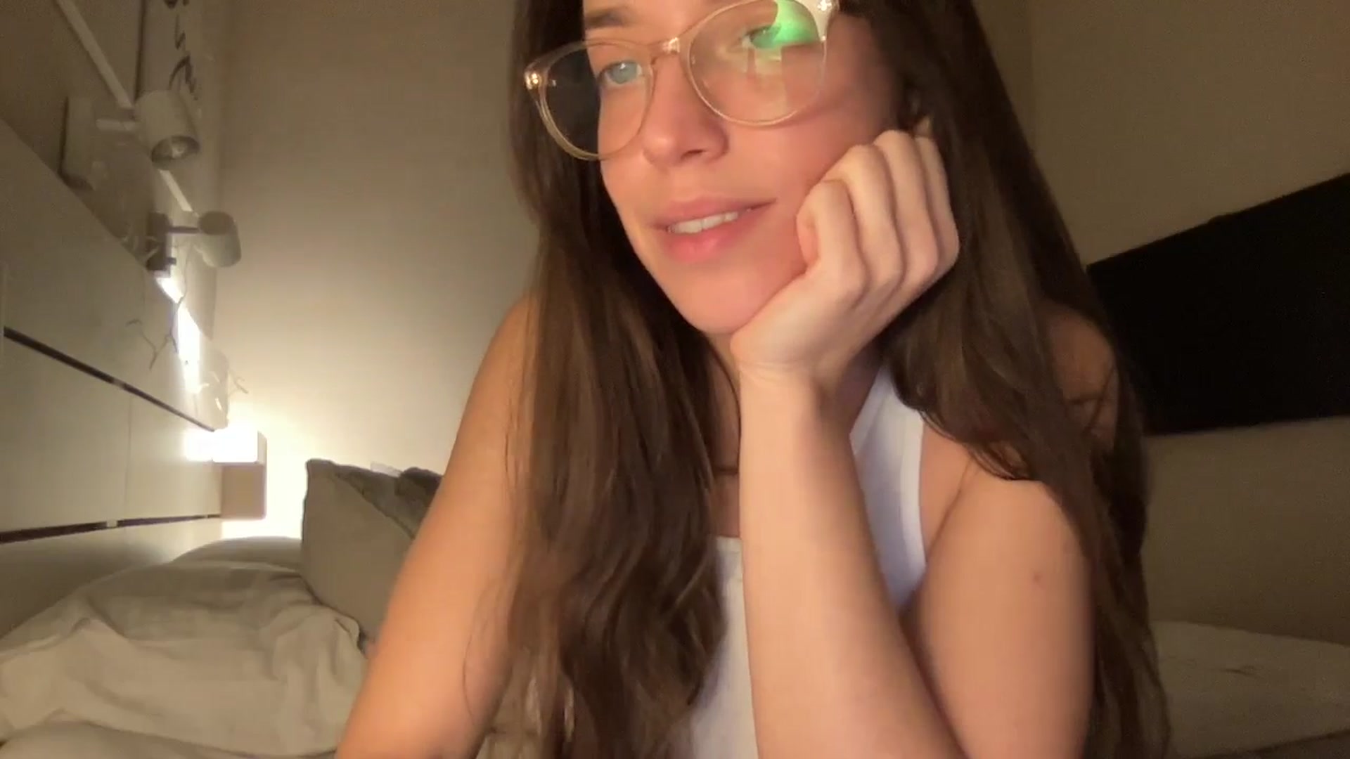 Gallery image thumbnail from adrianavix's myfreecams stream on, 03/06/2025, 22:53 image 19 of 20