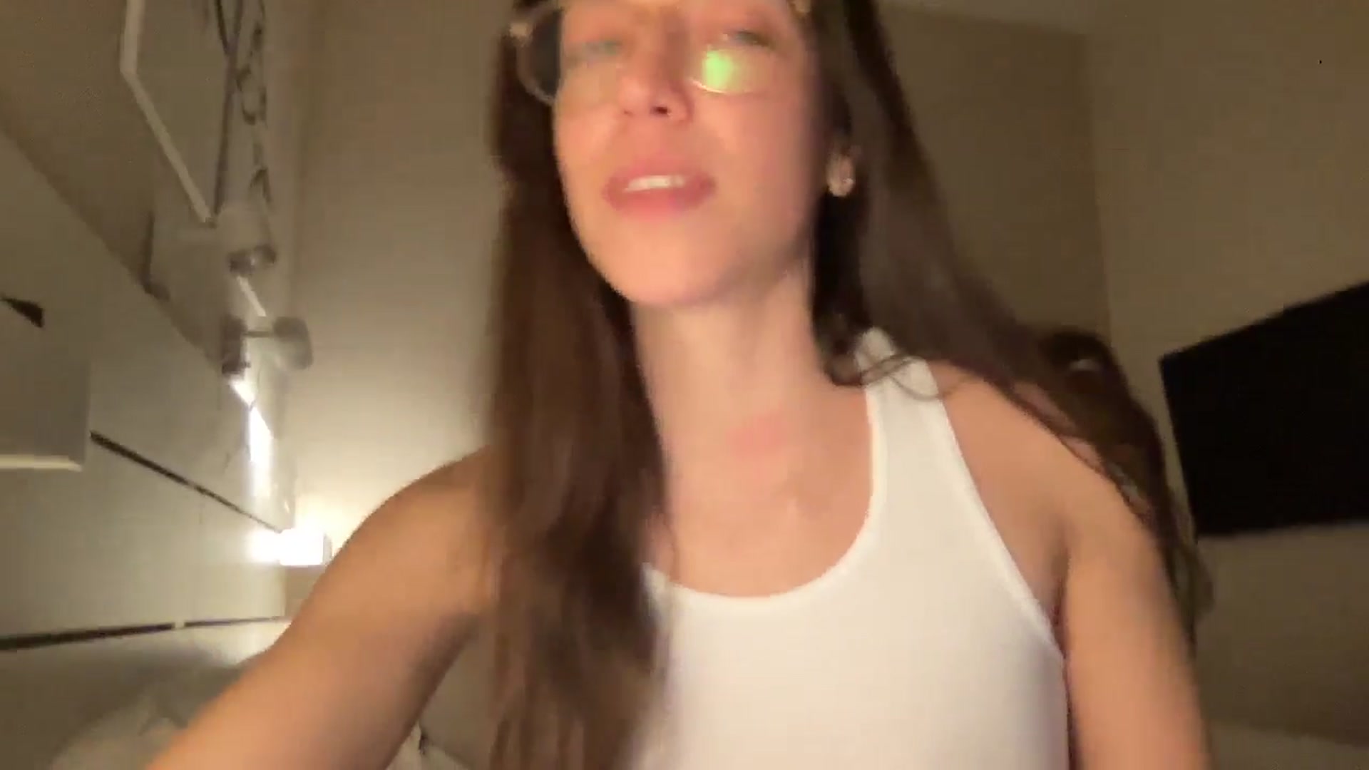 Gallery image thumbnail from adrianavix's myfreecams stream on, 03/06/2025, 22:53 image 20 of 20