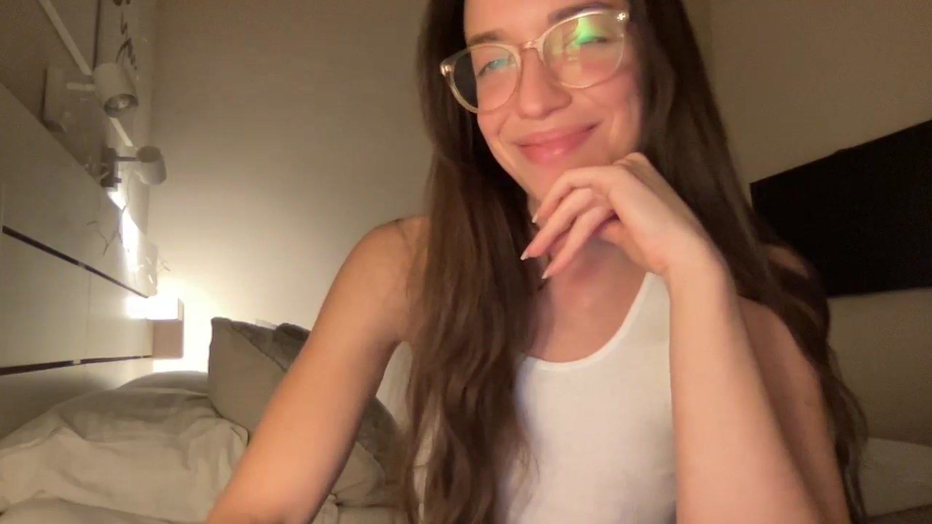 Gallery image thumbnail from adrianavix's myfreecams stream on, 03/06/2025, 22:53 image 18 of 20