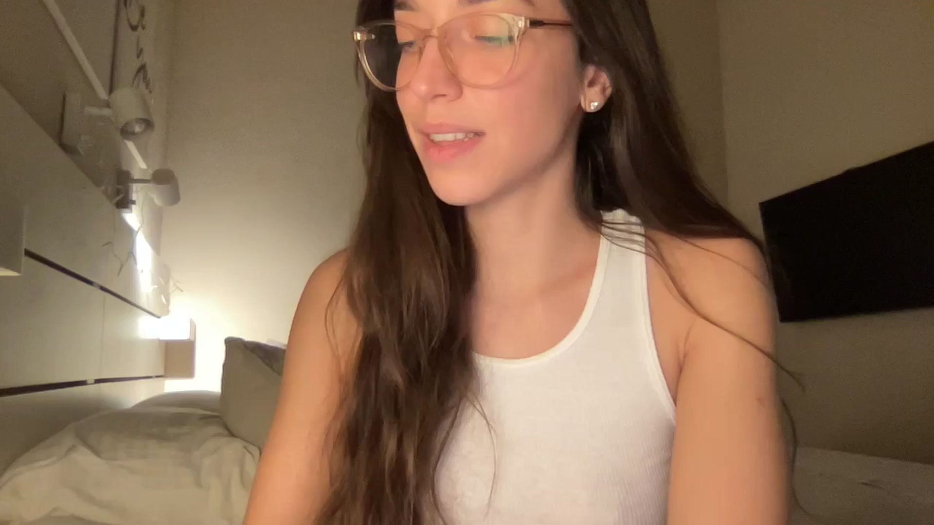 Gallery image thumbnail from adrianavix's myfreecams stream on, 03/06/2025, 22:53 image 2 of 20