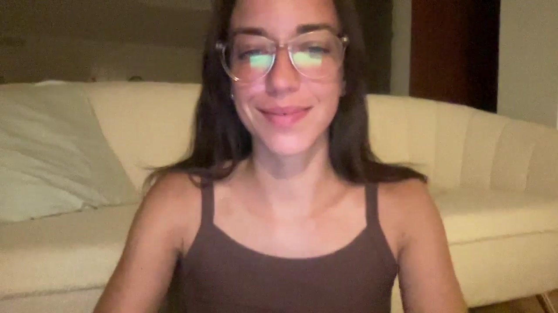Gallery image thumbnail from adrianavix's myfreecams stream on, 06/20/2025, 24:10 image 18 of 20