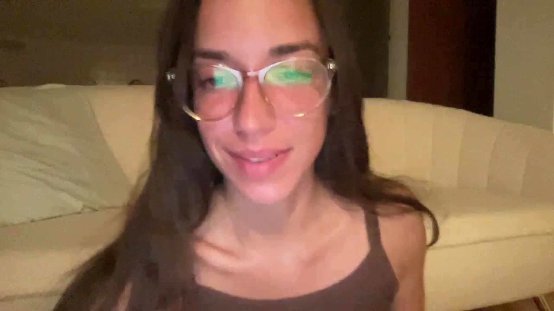 Gallery image thumbnail from adrianavix's myfreecams stream on, 06/20/2025, 24:10 image 8 of 20