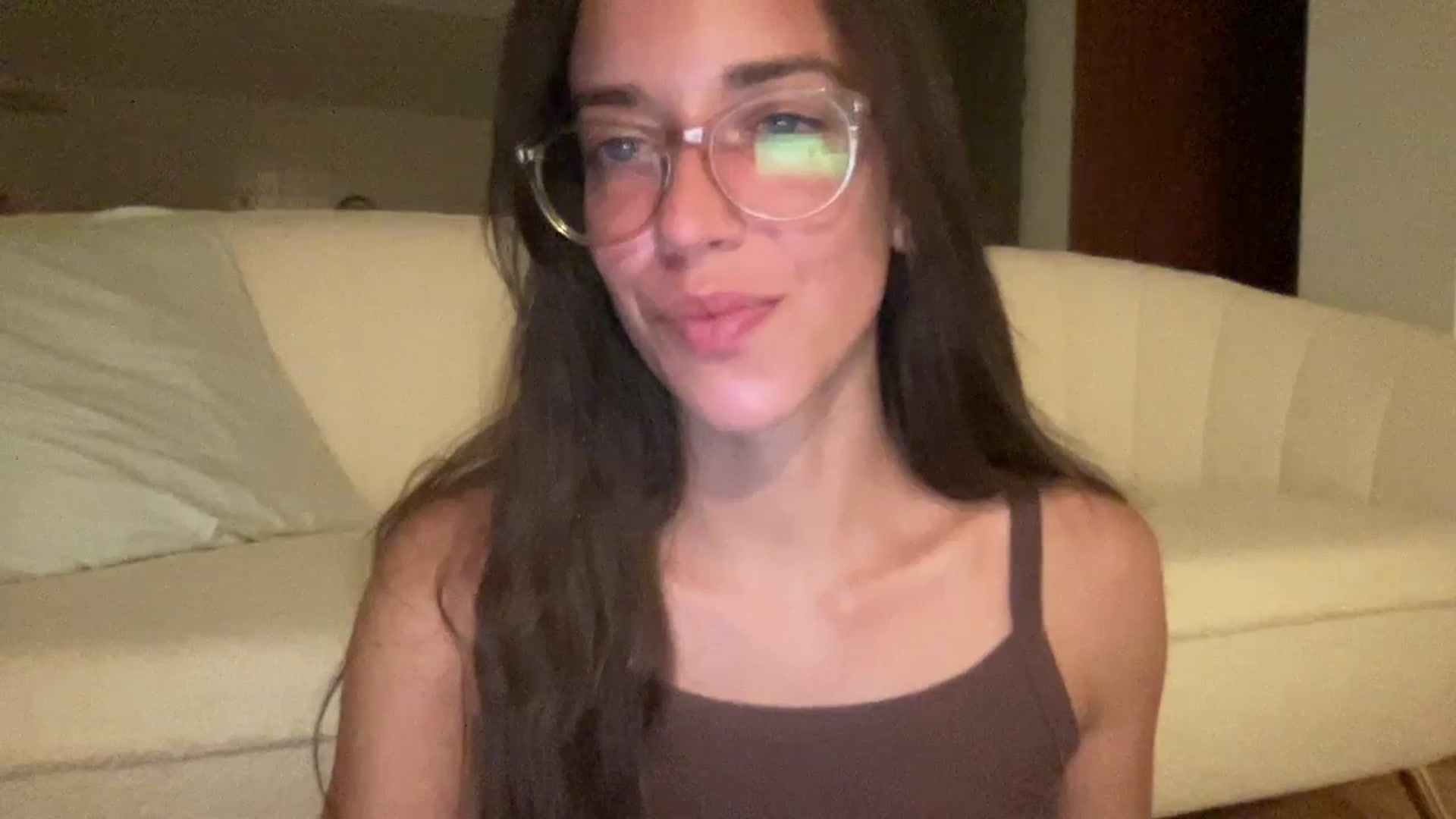 Gallery image thumbnail from adrianavix's myfreecams stream on, 06/20/2025, 24:10 image 11 of 20