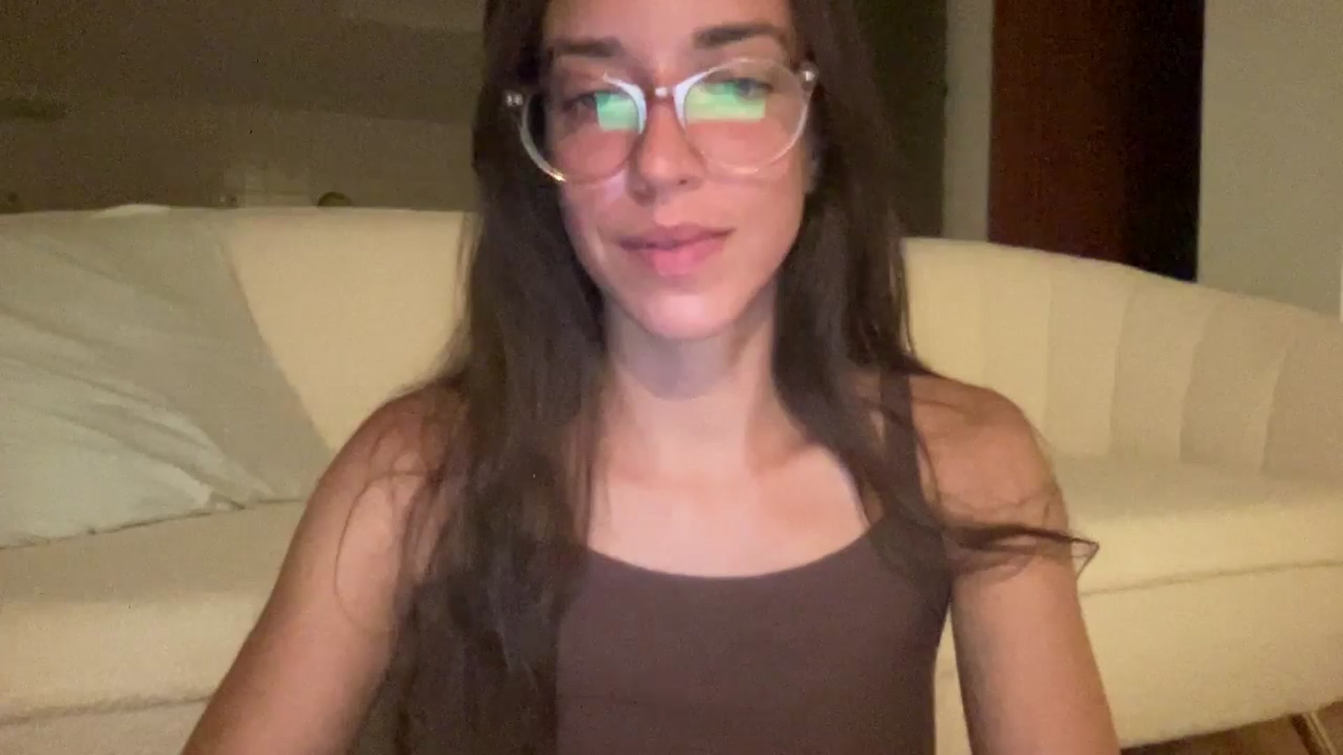 Gallery image thumbnail from adrianavix's myfreecams stream on, 06/20/2025, 24:10 image 6 of 20