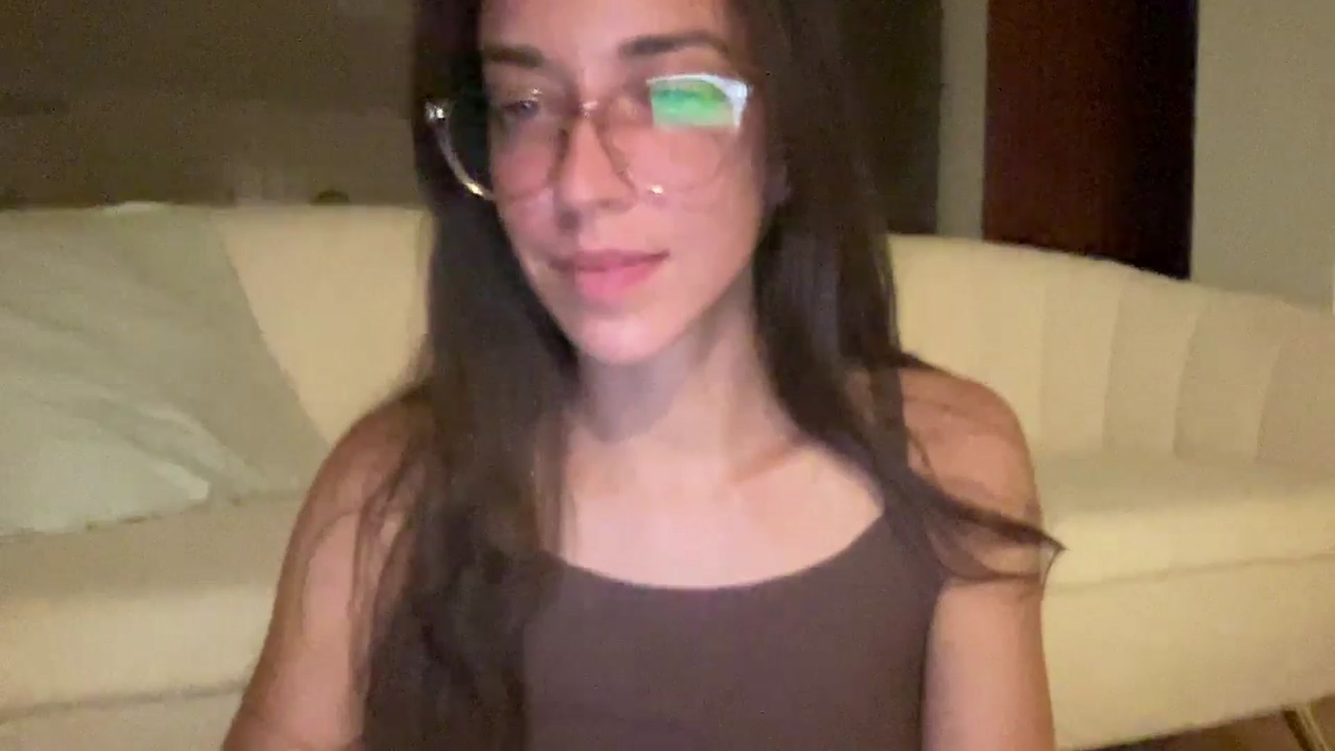 Gallery image thumbnail from adrianavix's myfreecams stream on, 06/20/2025, 24:10 image 5 of 20