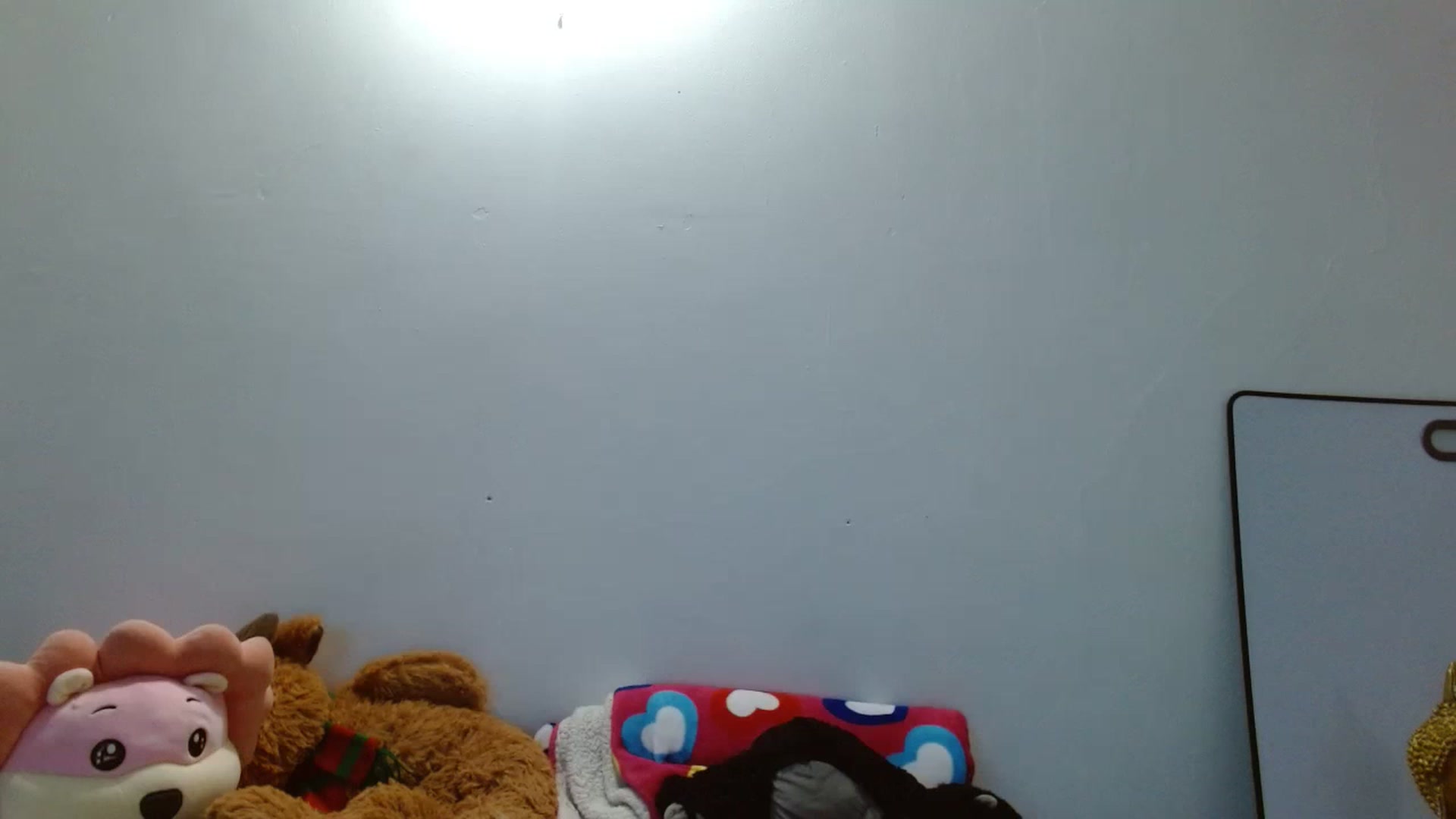 Gallery image thumbnail from afrodita97's myfreecams stream on, 12/28/2022, 18:54 image 12 of 20