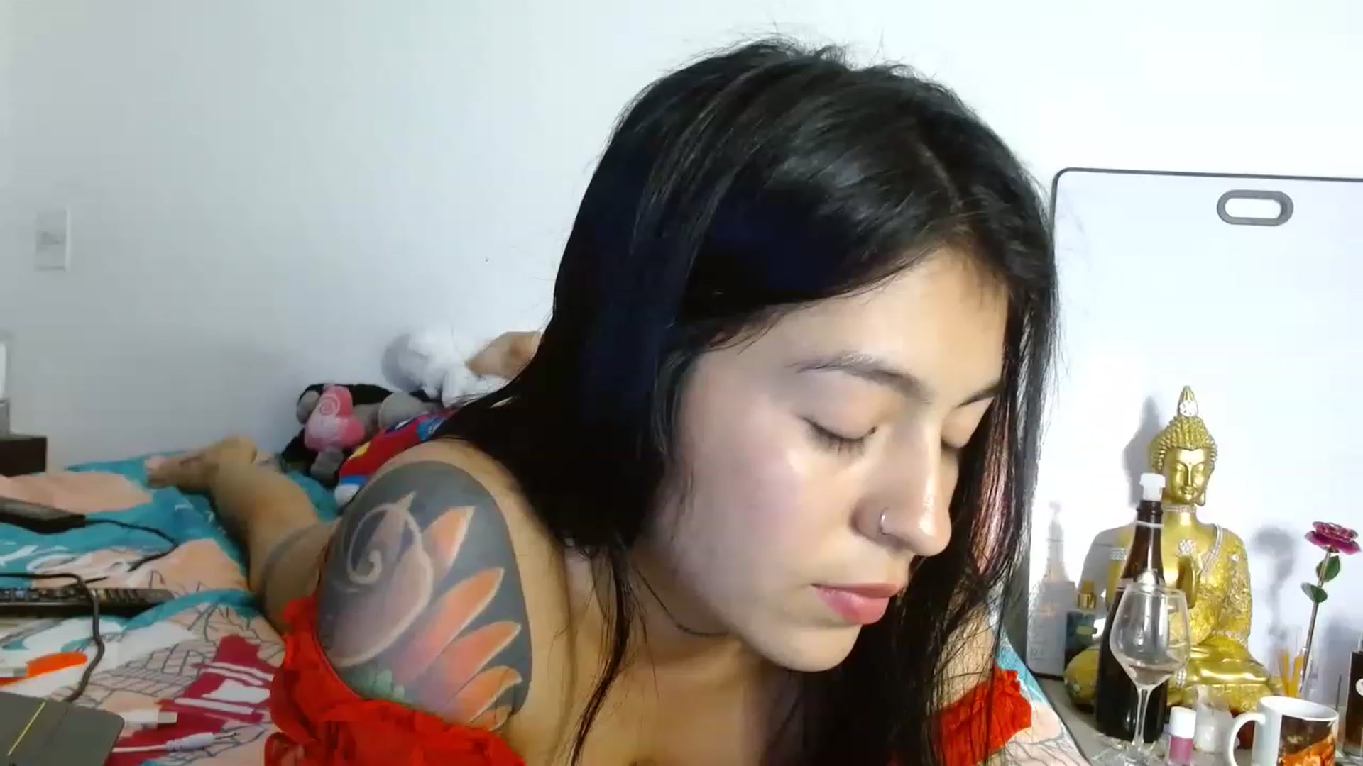 Gallery image thumbnail from afrodita97's myfreecams stream on, 12/30/2022, 18:10 image 14 of 20