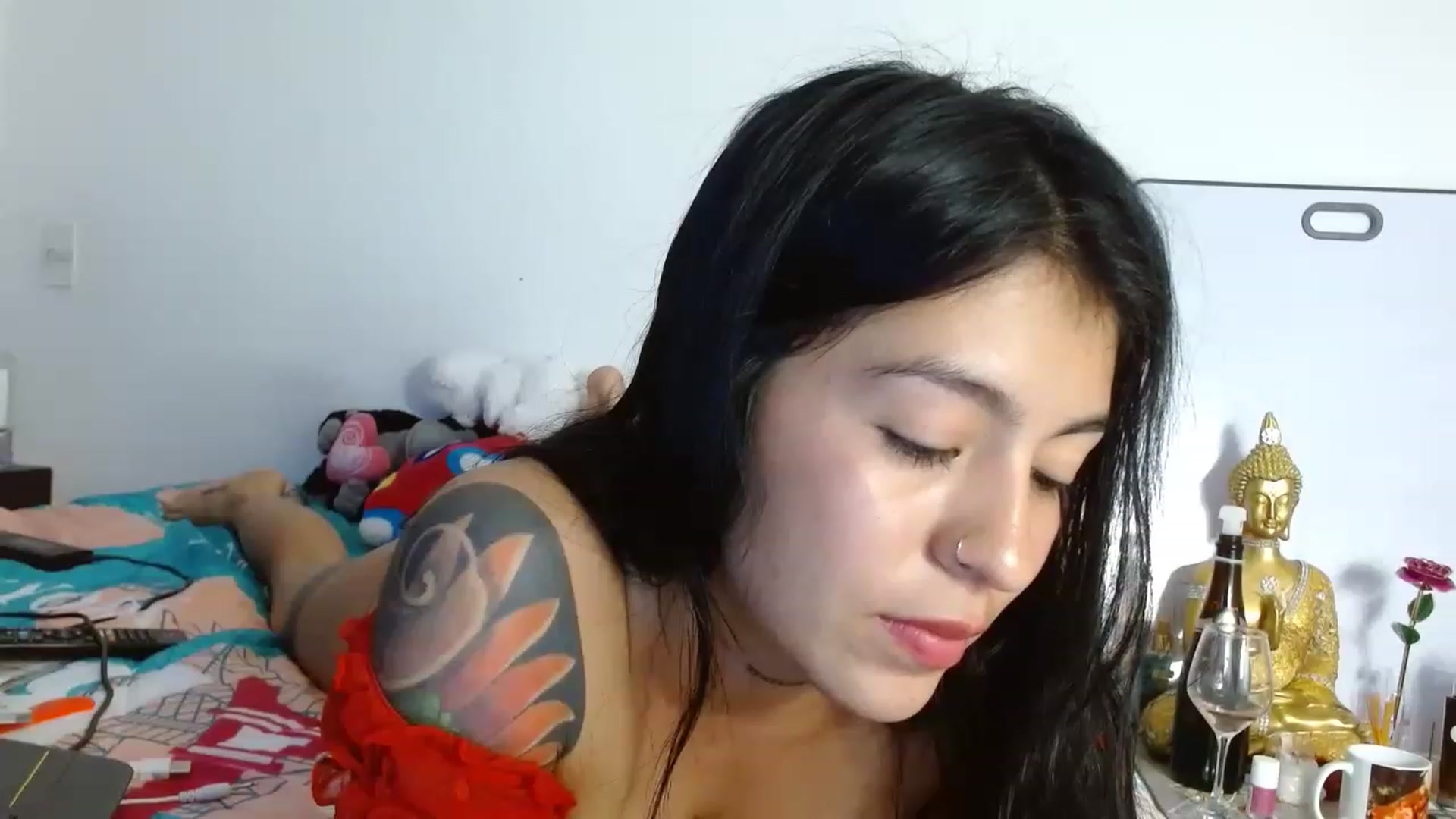 Gallery image thumbnail from afrodita97's myfreecams stream on, 12/30/2022, 18:10 image 12 of 20