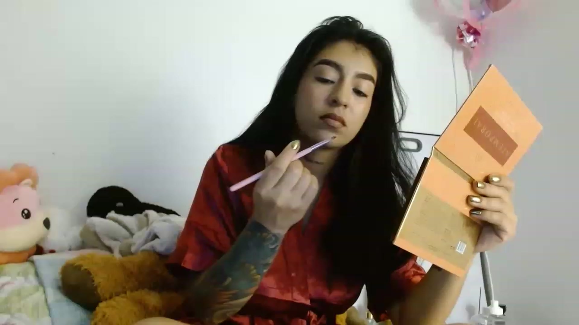 Gallery image thumbnail from afrodita97's myfreecams stream on, 12/31/2022, 20:43 image 9 of 20