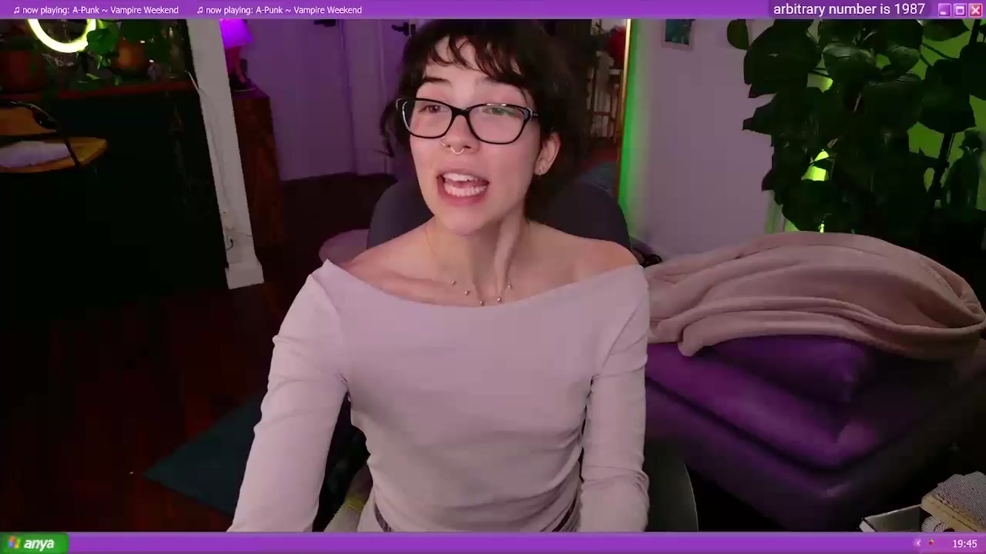 Gallery image thumbnail from afterglow's myfreecams stream on, 03/29/2024, 09:14 image 18 of 20