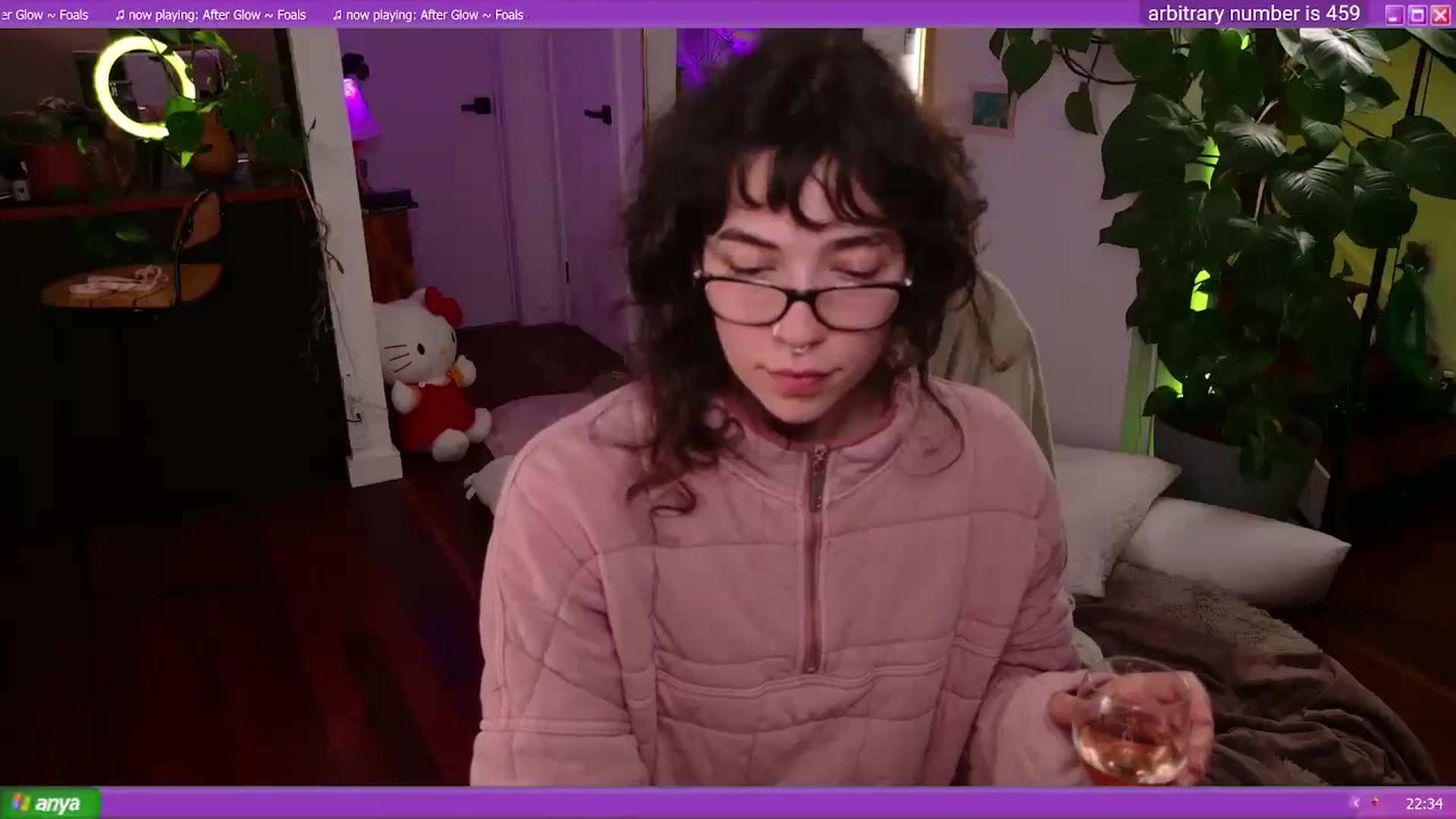Gallery image thumbnail from afterglow's myfreecams stream on, 04/04/2024, 11:40 image 17 of 20