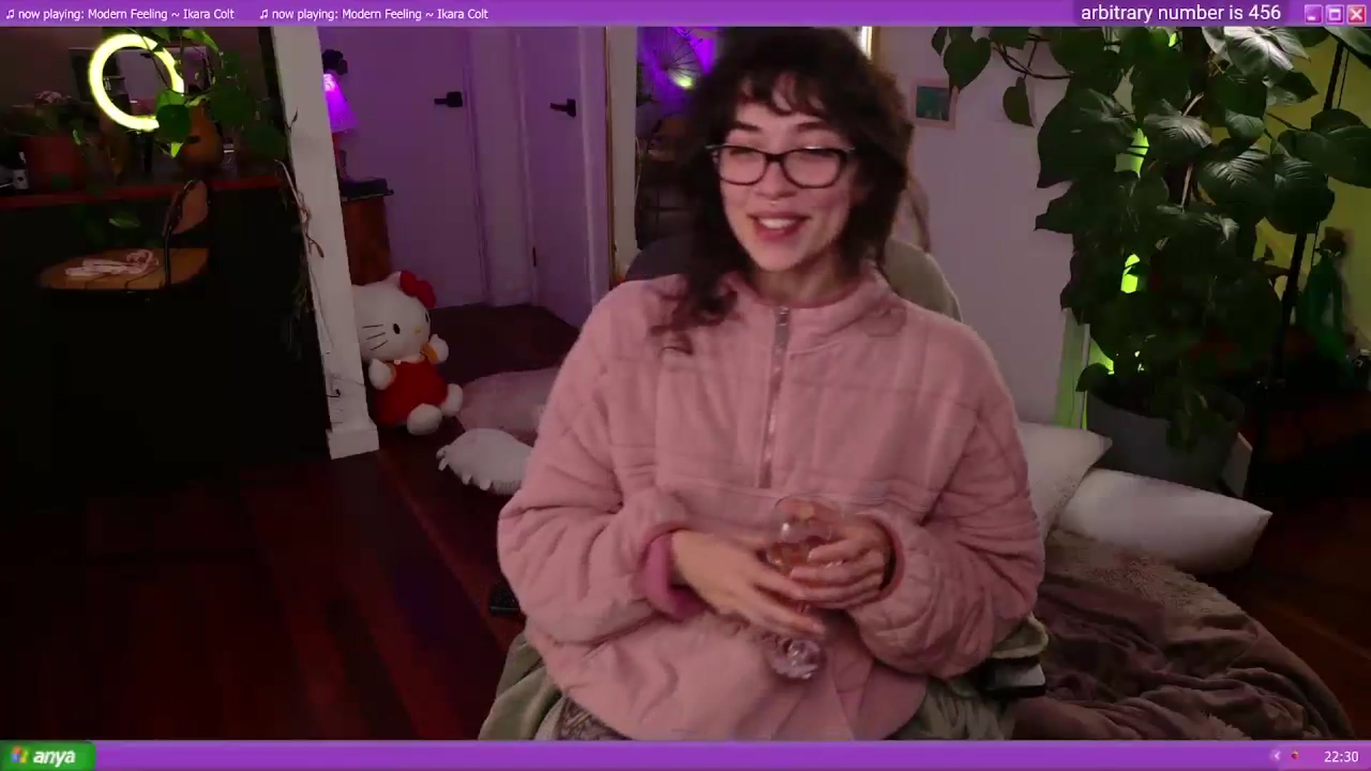 Gallery image thumbnail from afterglow's myfreecams stream on, 04/04/2024, 11:40 image 13 of 20