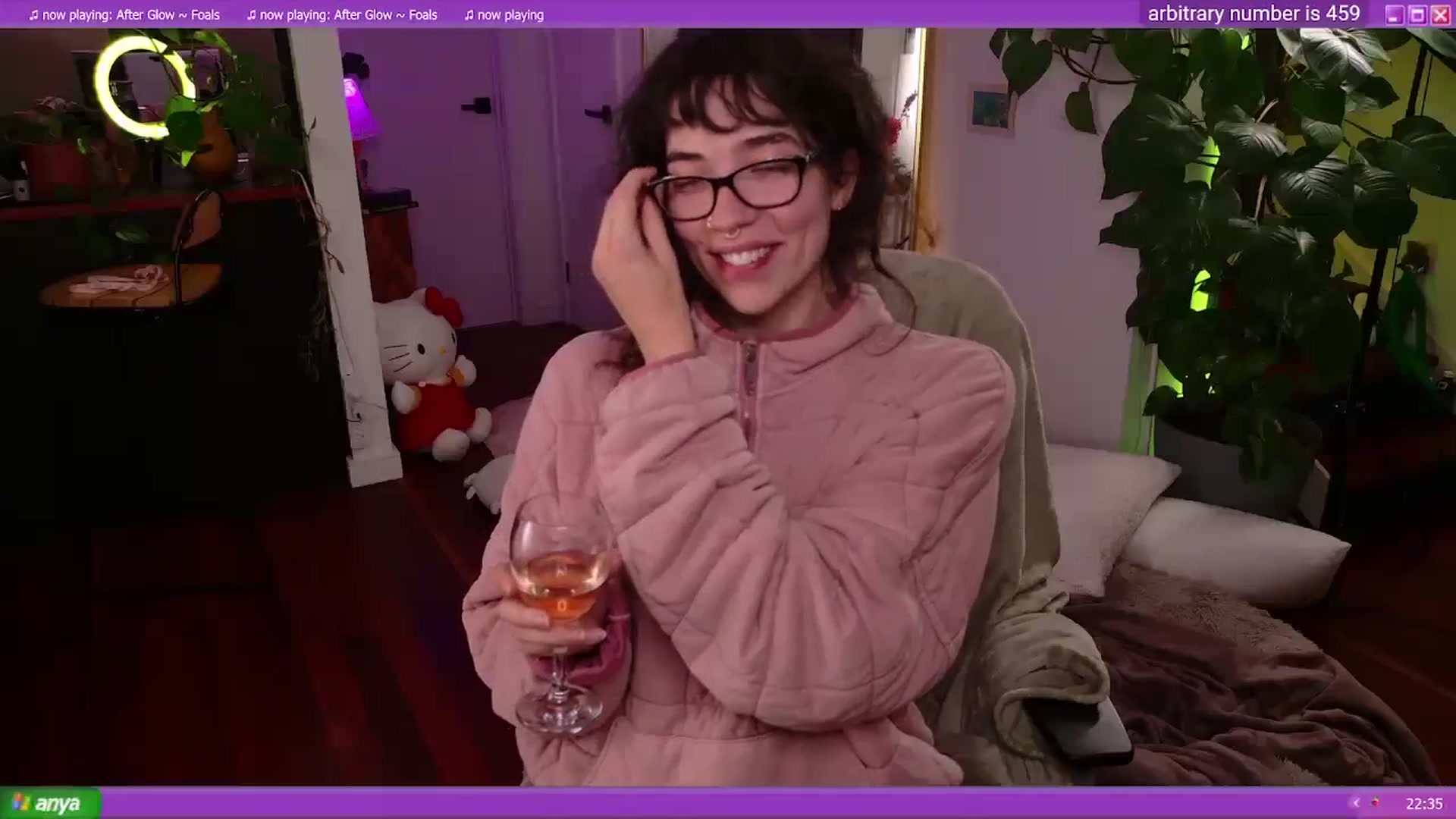 Gallery image thumbnail from afterglow's myfreecams stream on, 04/04/2024, 11:40 image 18 of 20