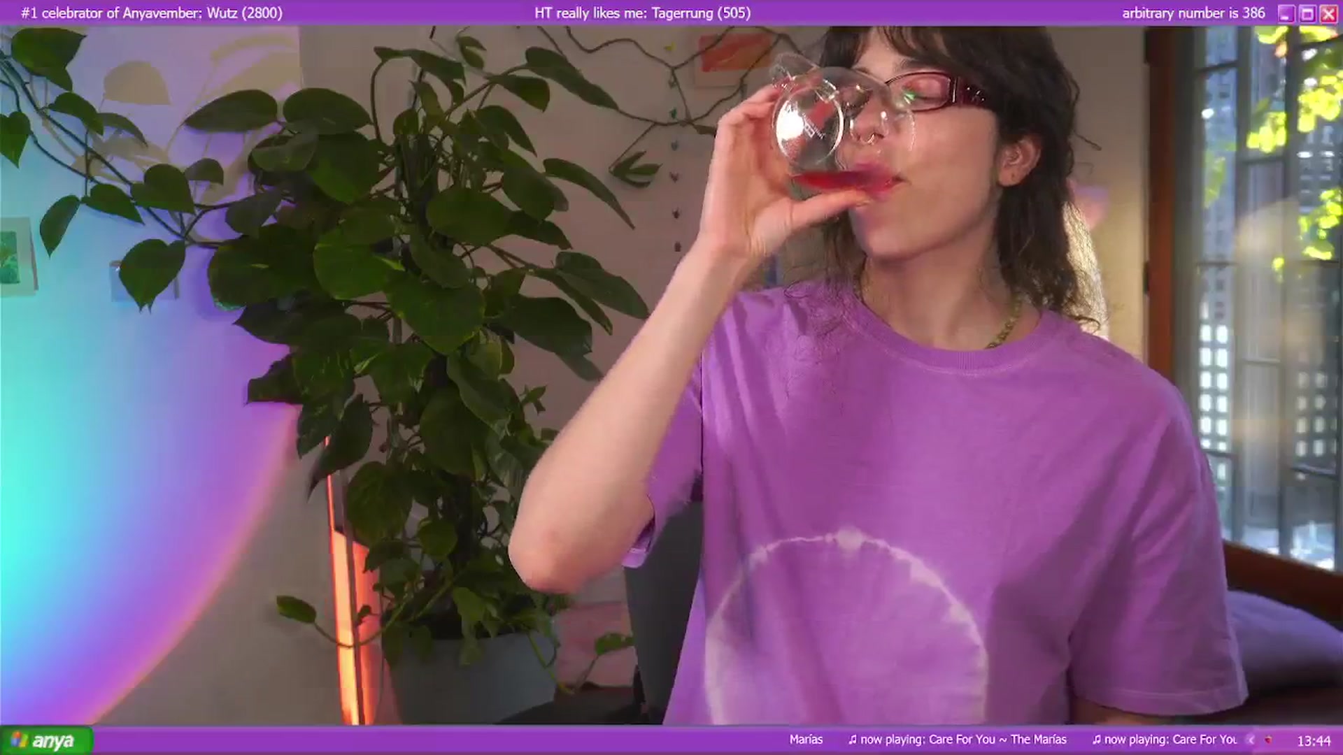 Gallery image thumbnail from afterglow's myfreecams stream on, 11/10/2024, 03:39 image 15 of 20