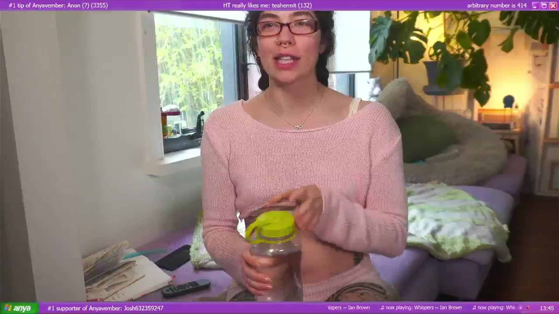 Gallery image thumbnail from afterglow's myfreecams stream on, 12/01/2024, 04:11 image 3 of 20