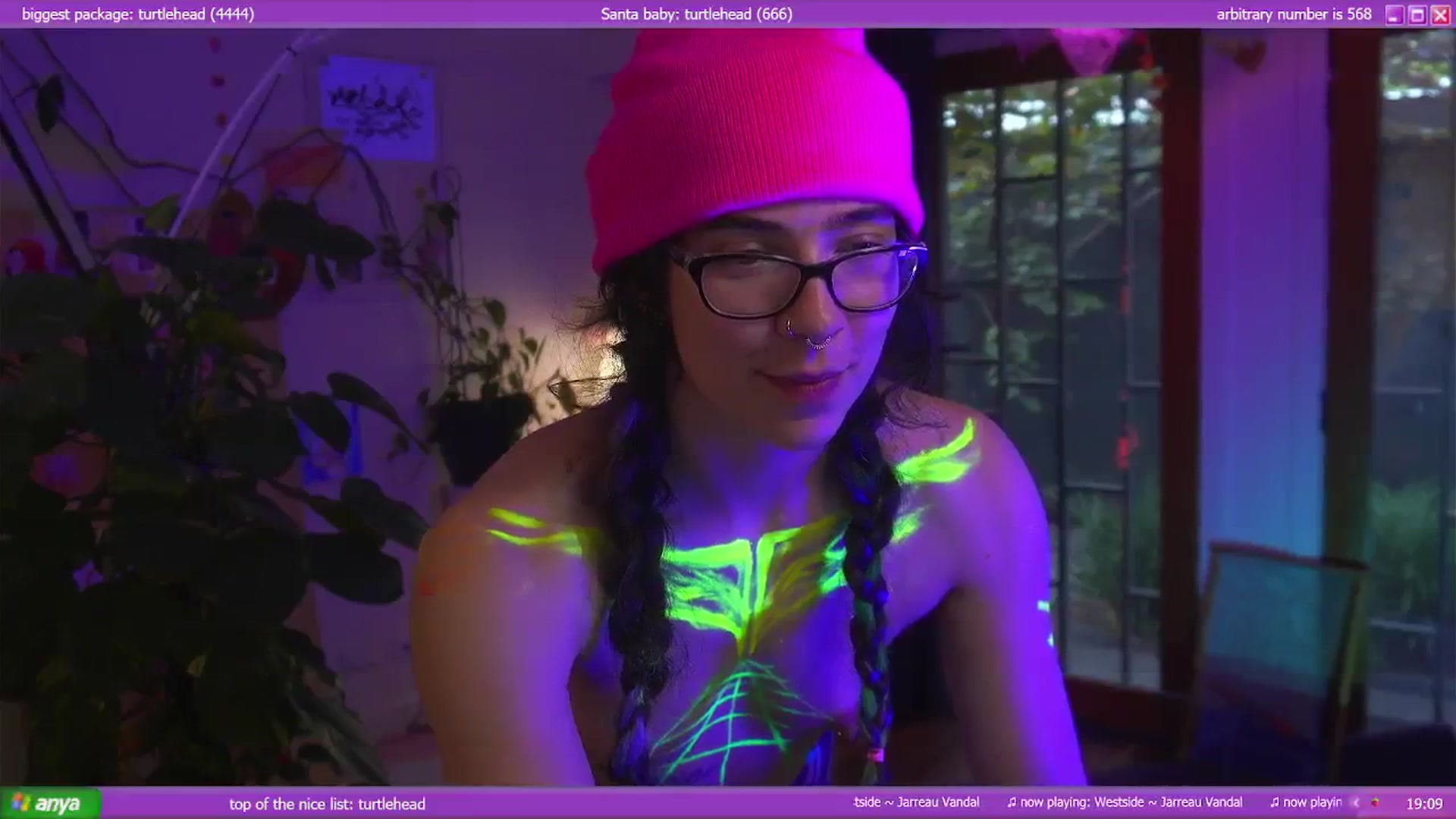 Gallery image thumbnail from afterglow's myfreecams stream on, 12/14/2024, 08:12 image 18 of 20