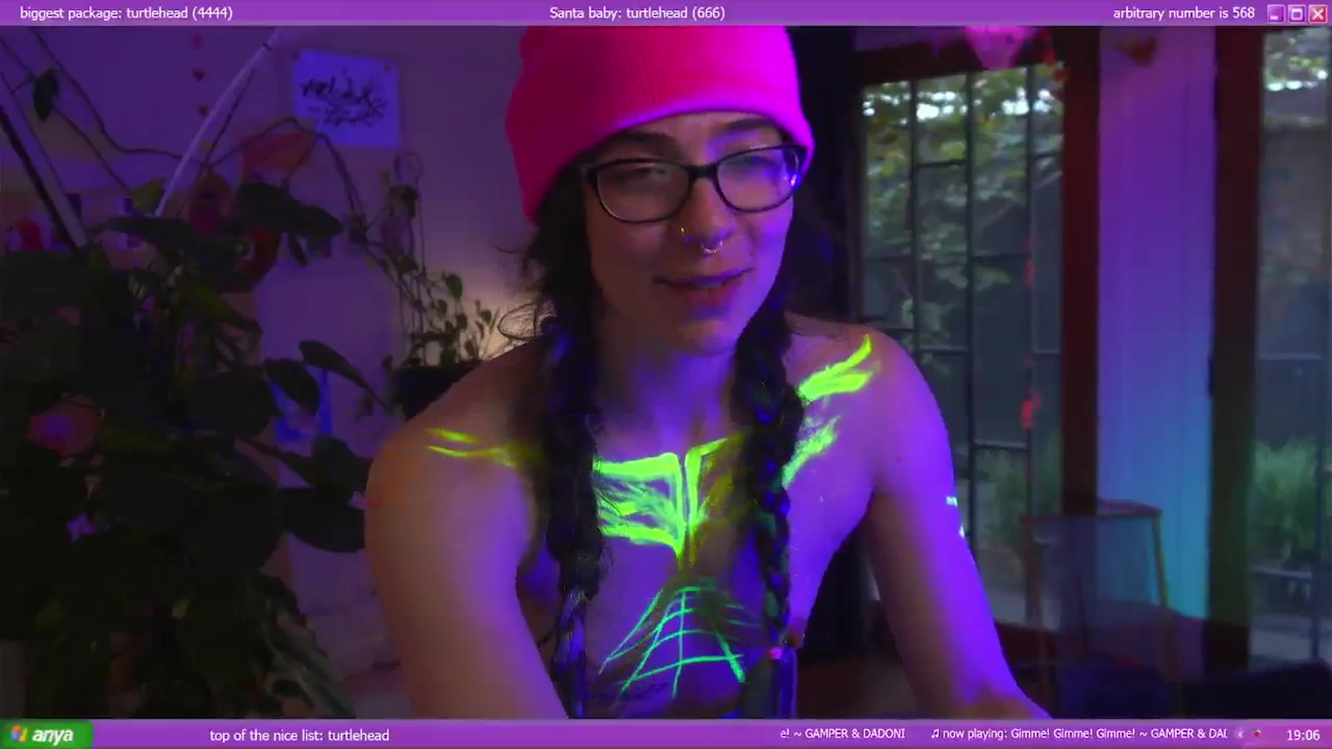 Gallery image thumbnail from afterglow's myfreecams stream on, 12/14/2024, 08:12 image 13 of 20