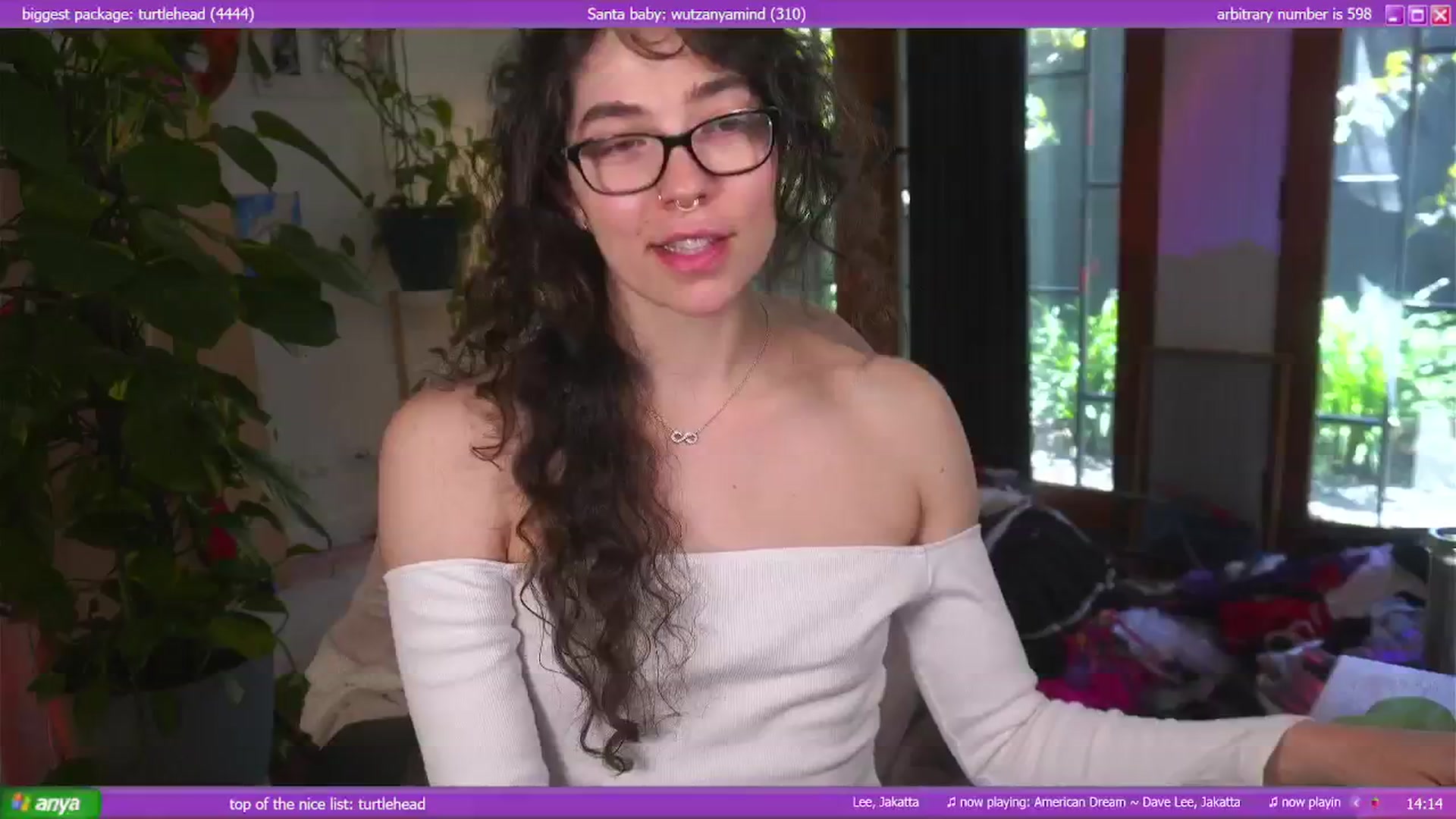 Gallery image thumbnail from afterglow's myfreecams stream on, 12/15/2024, 03:53 image 16 of 20