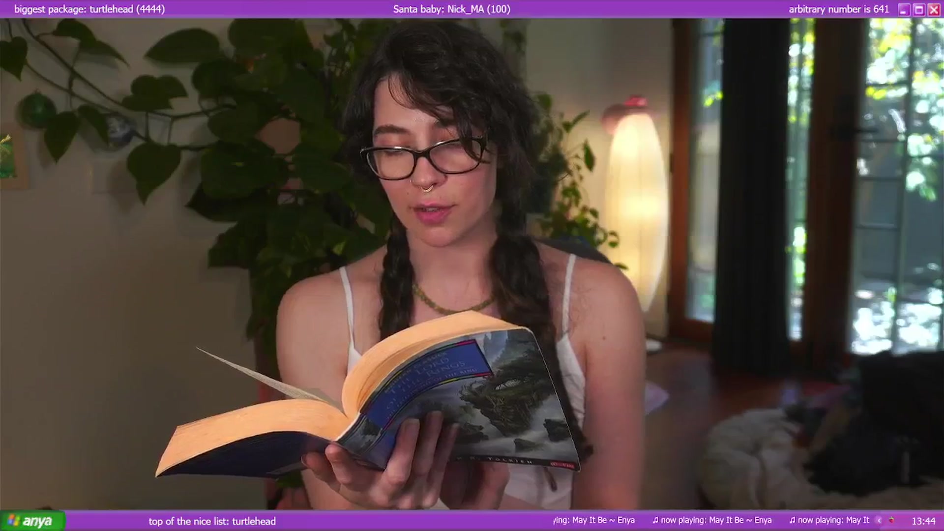 Gallery image thumbnail from afterglow's myfreecams stream on, 12/19/2024, 03:20 image 17 of 20