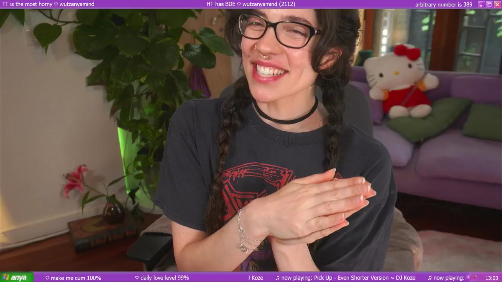 Gallery image thumbnail from afterglow's myfreecams stream on, 03/21/2025, 02:34 image 15 of 20