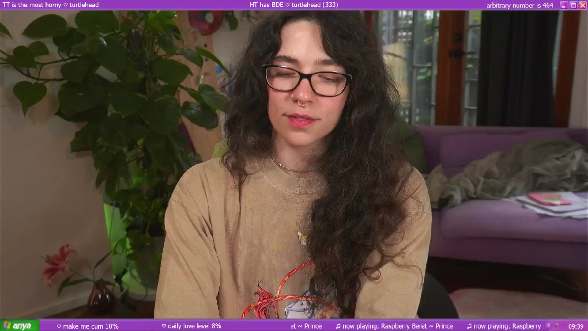 Gallery image thumbnail from afterglow's myfreecams stream on, 03/27/2025, 01:27 image 8 of 20