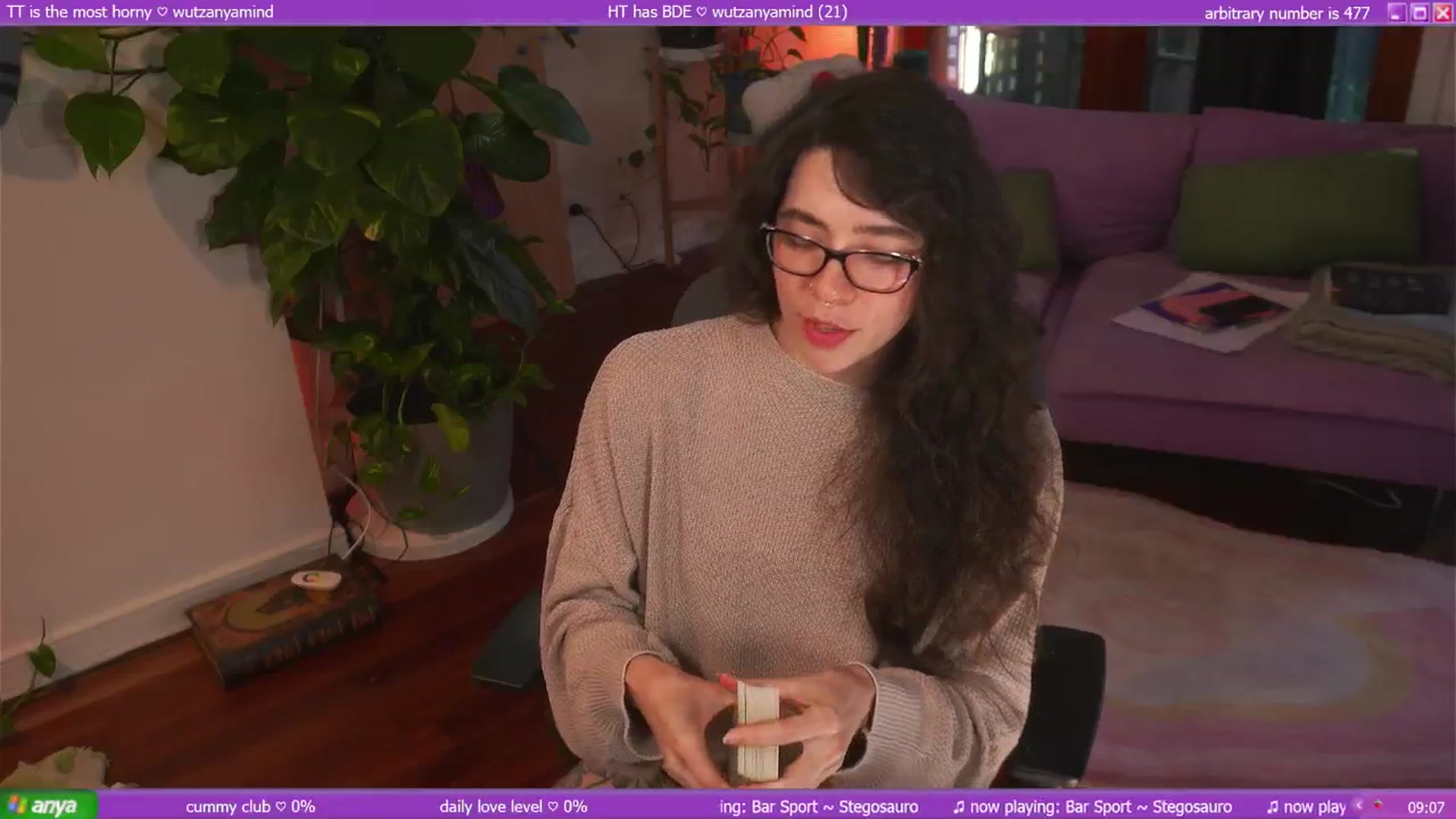 Gallery image thumbnail from afterglow's myfreecams stream on, 04/01/2025, 01:10 image 6 of 20