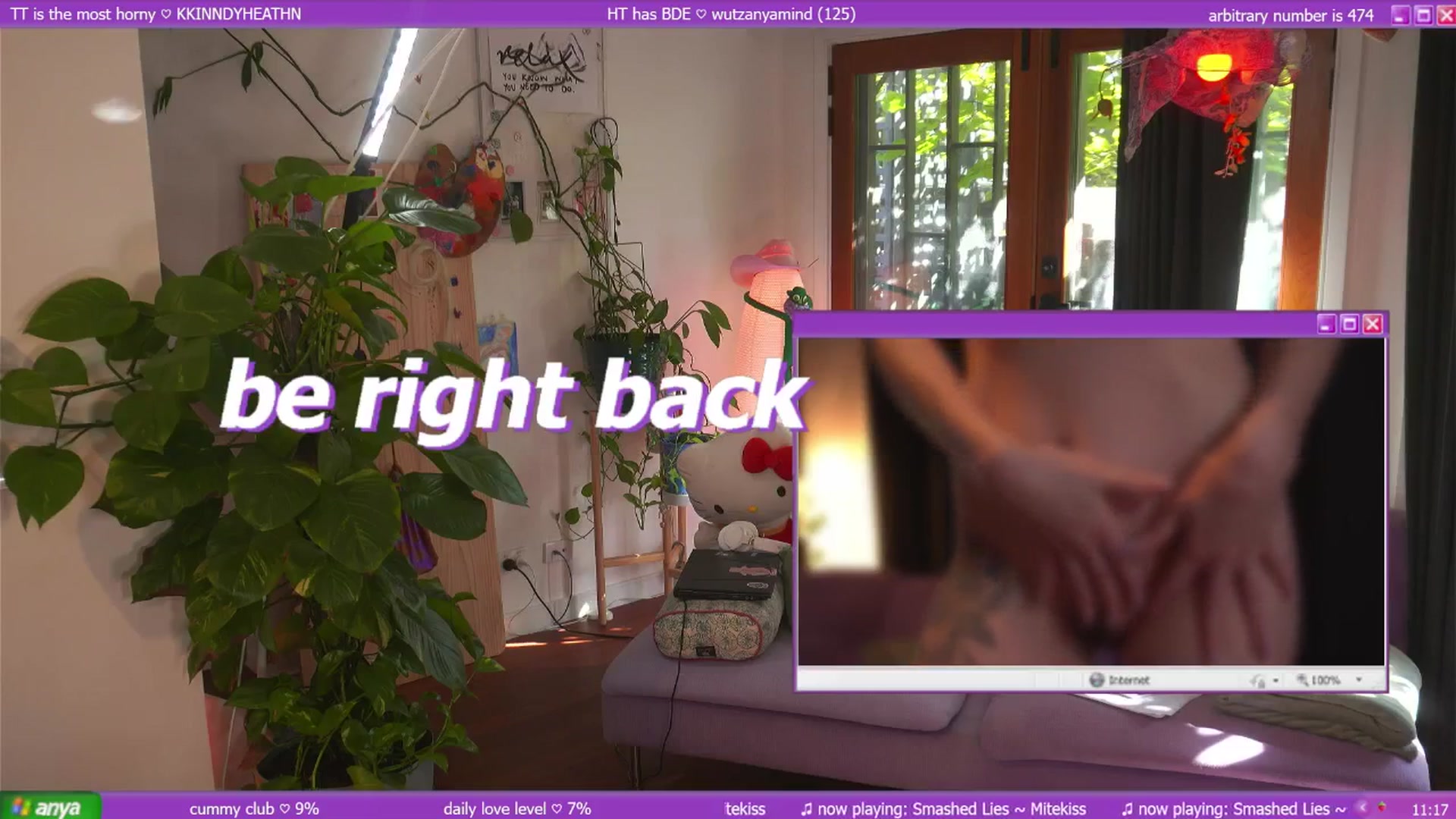 Gallery image thumbnail from afterglow's myfreecams stream on, 04/01/2025, 01:10 image 17 of 20