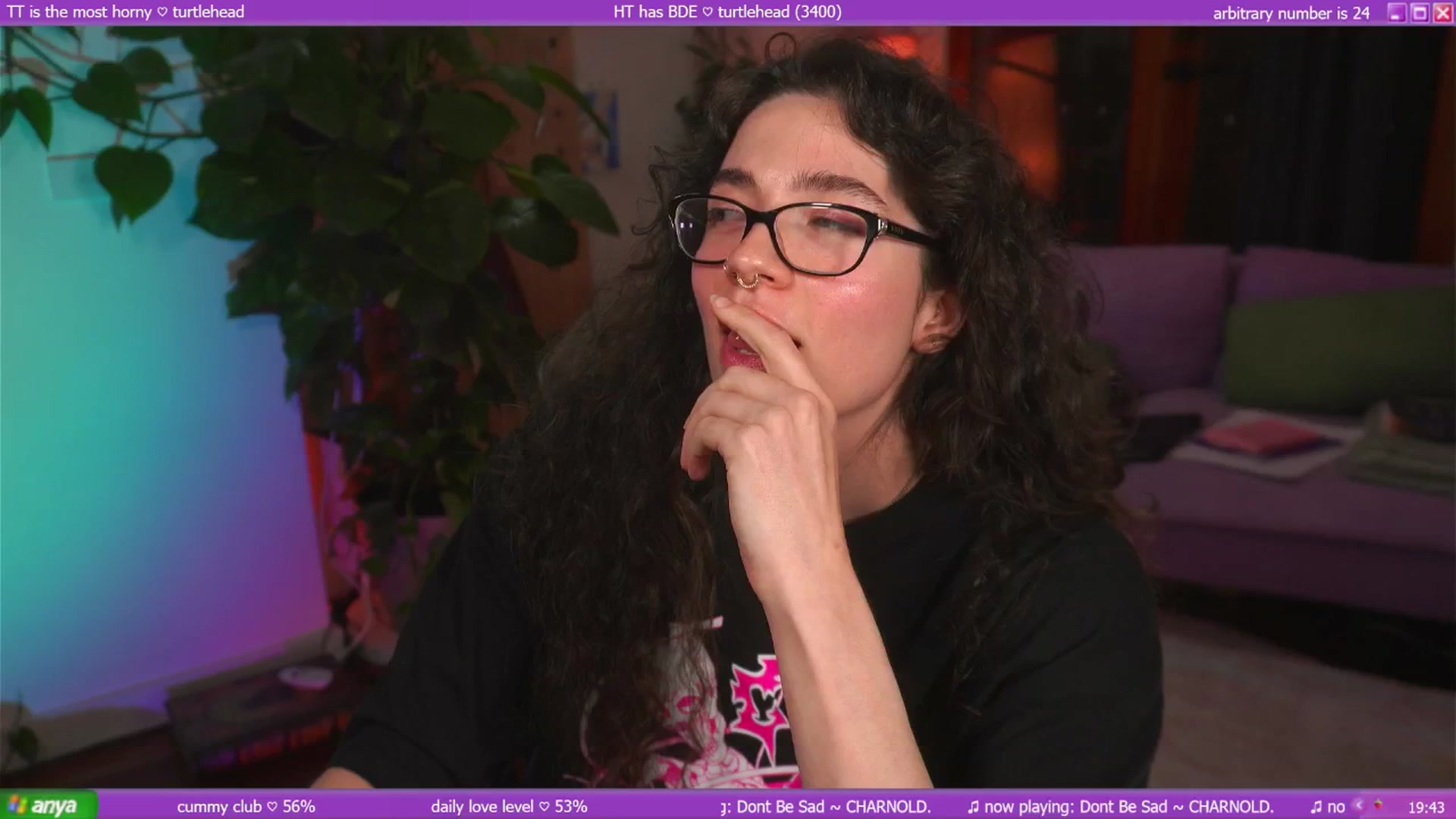 Gallery image thumbnail from afterglow's myfreecams stream on, 04/01/2025, 08:50 image 20 of 20