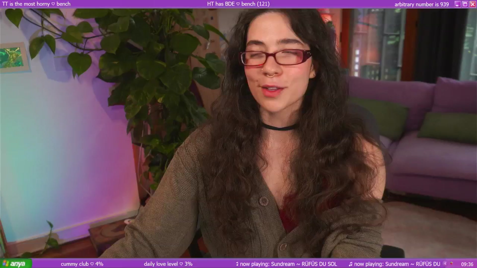 Gallery image thumbnail from afterglow's myfreecams stream on, 04/05/2025, 24:30 image 9 of 20