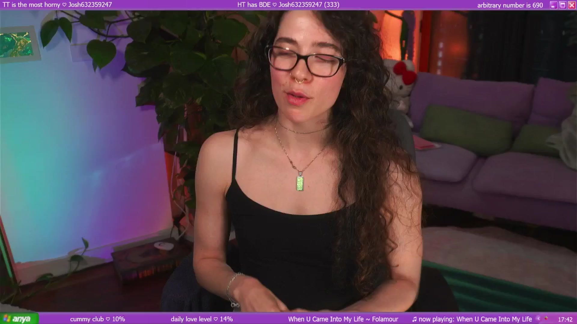 Gallery image thumbnail from afterglow's myfreecams stream on, 04/06/2025, 08:08 image 16 of 20