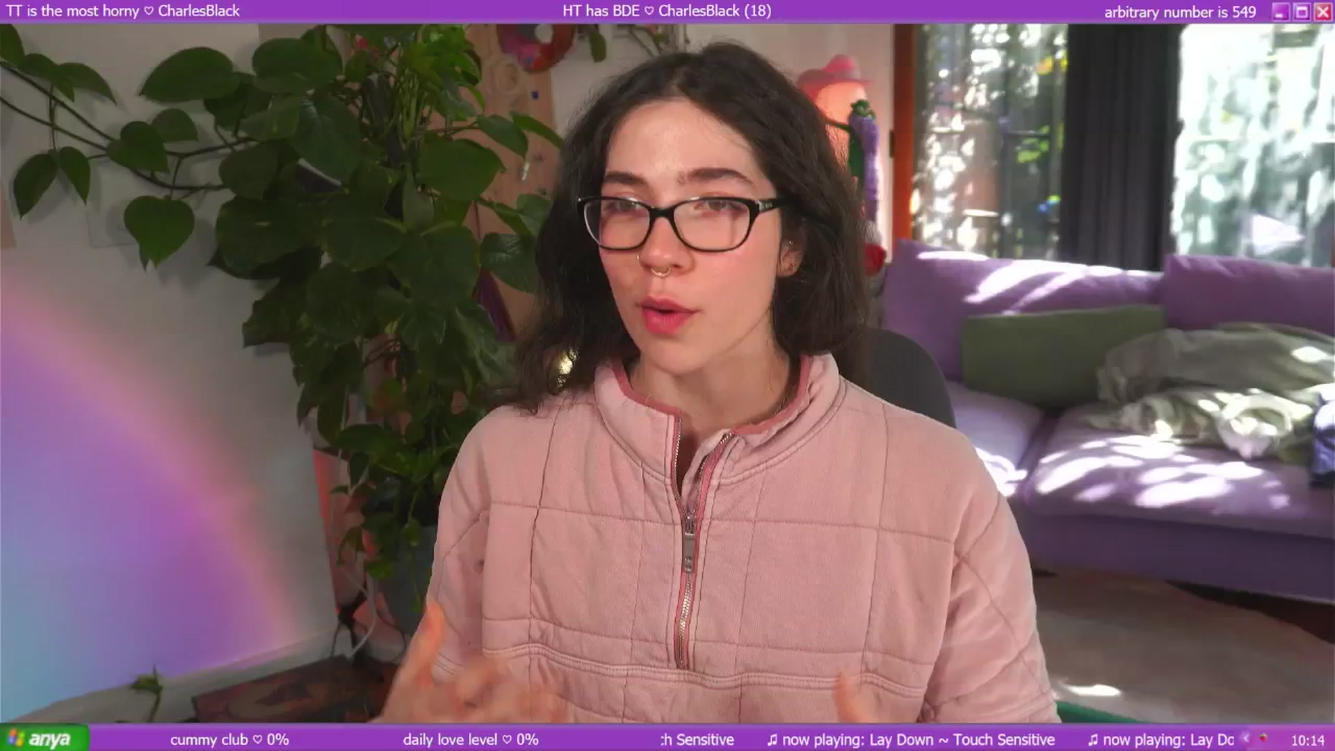 Gallery image thumbnail from afterglow's myfreecams stream on, 04/13/2025, 02:07 image 3 of 20