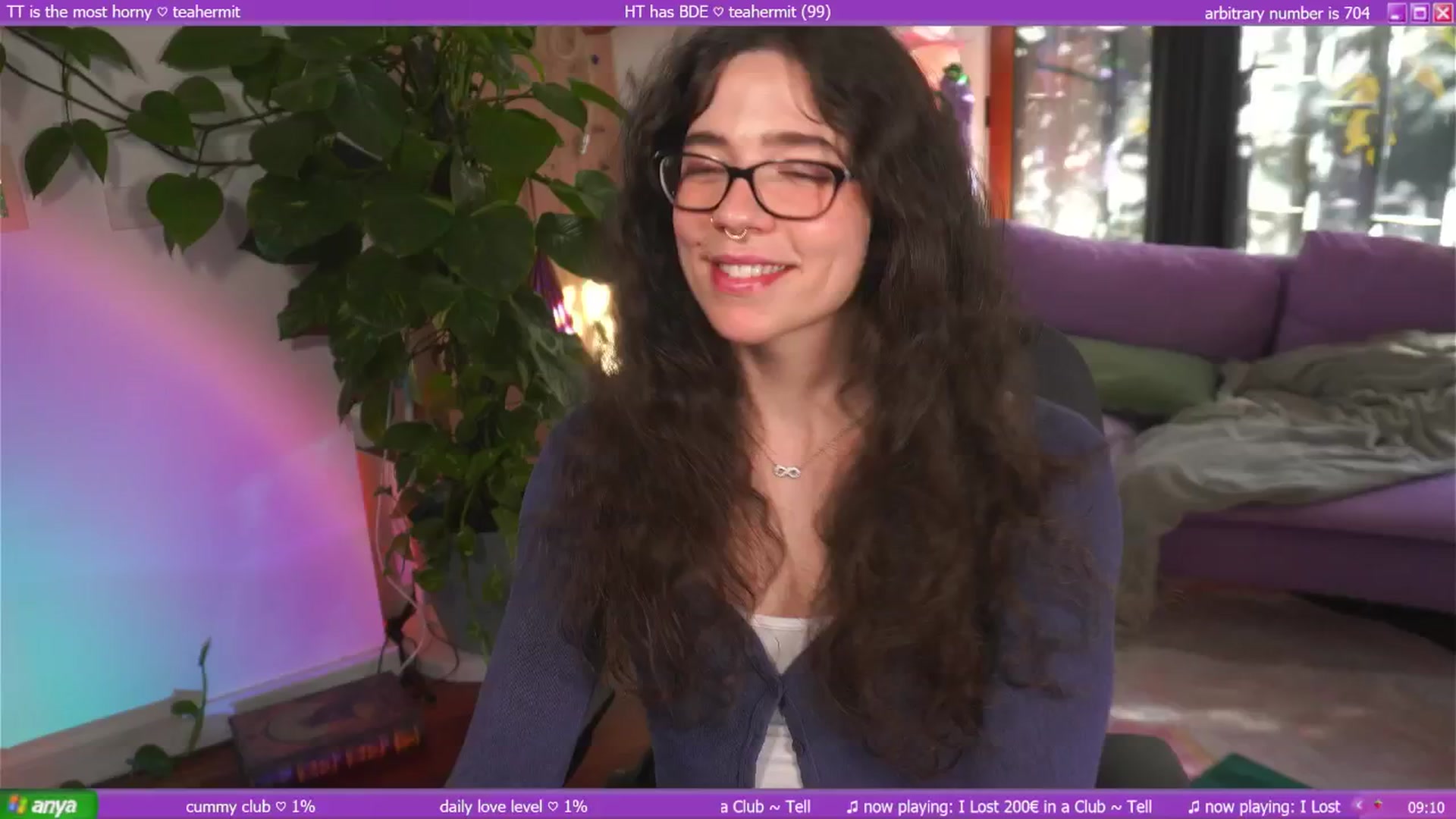 Gallery image thumbnail from afterglow's myfreecams stream on, 04/17/2025, 01:22 image 5 of 20