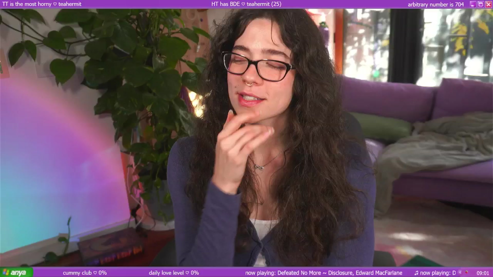 Gallery image thumbnail from afterglow's myfreecams stream on, 04/17/2025, 01:22 image 4 of 20