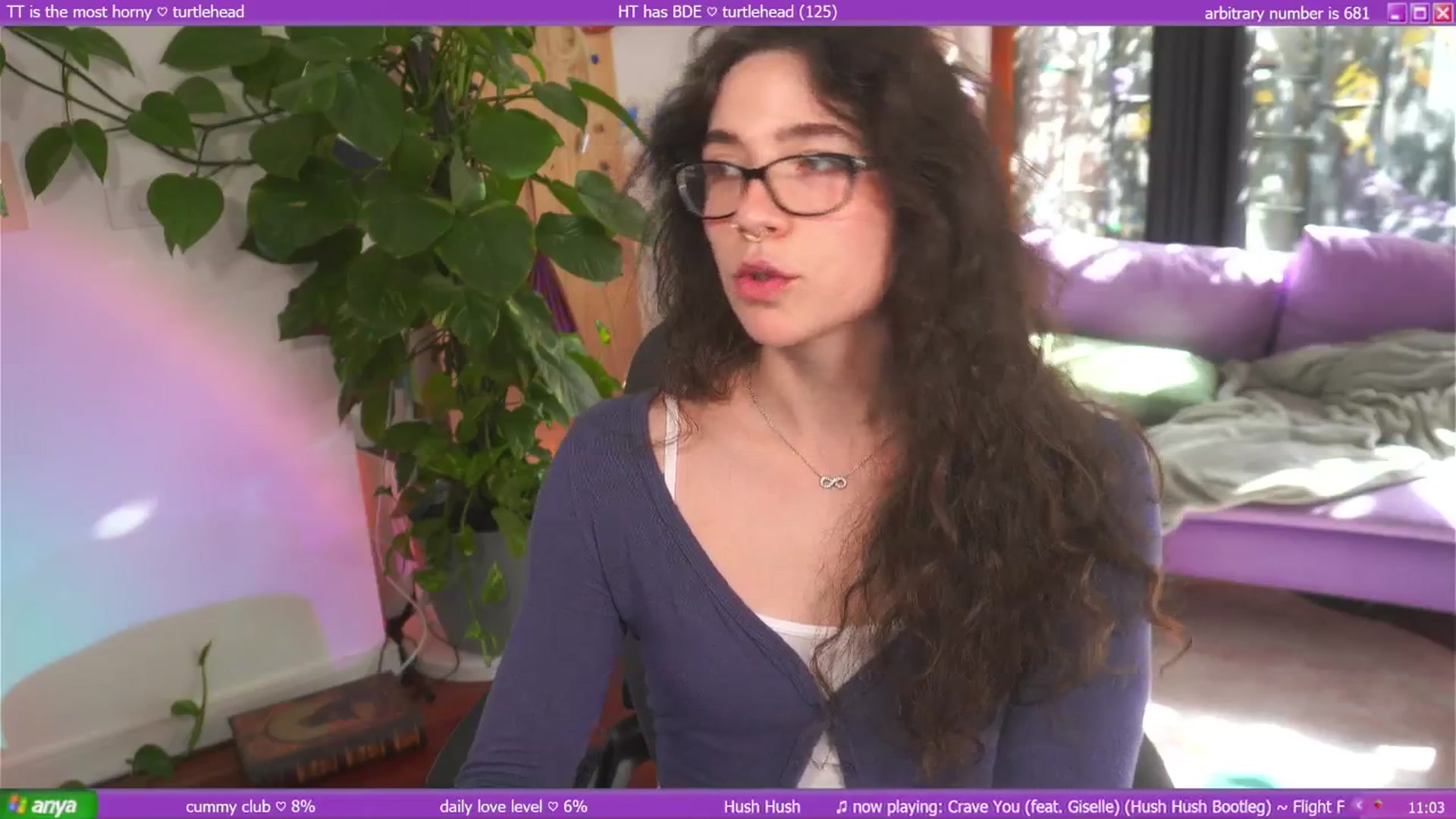 Gallery image thumbnail from afterglow's myfreecams stream on, 04/17/2025, 01:22 image 19 of 20