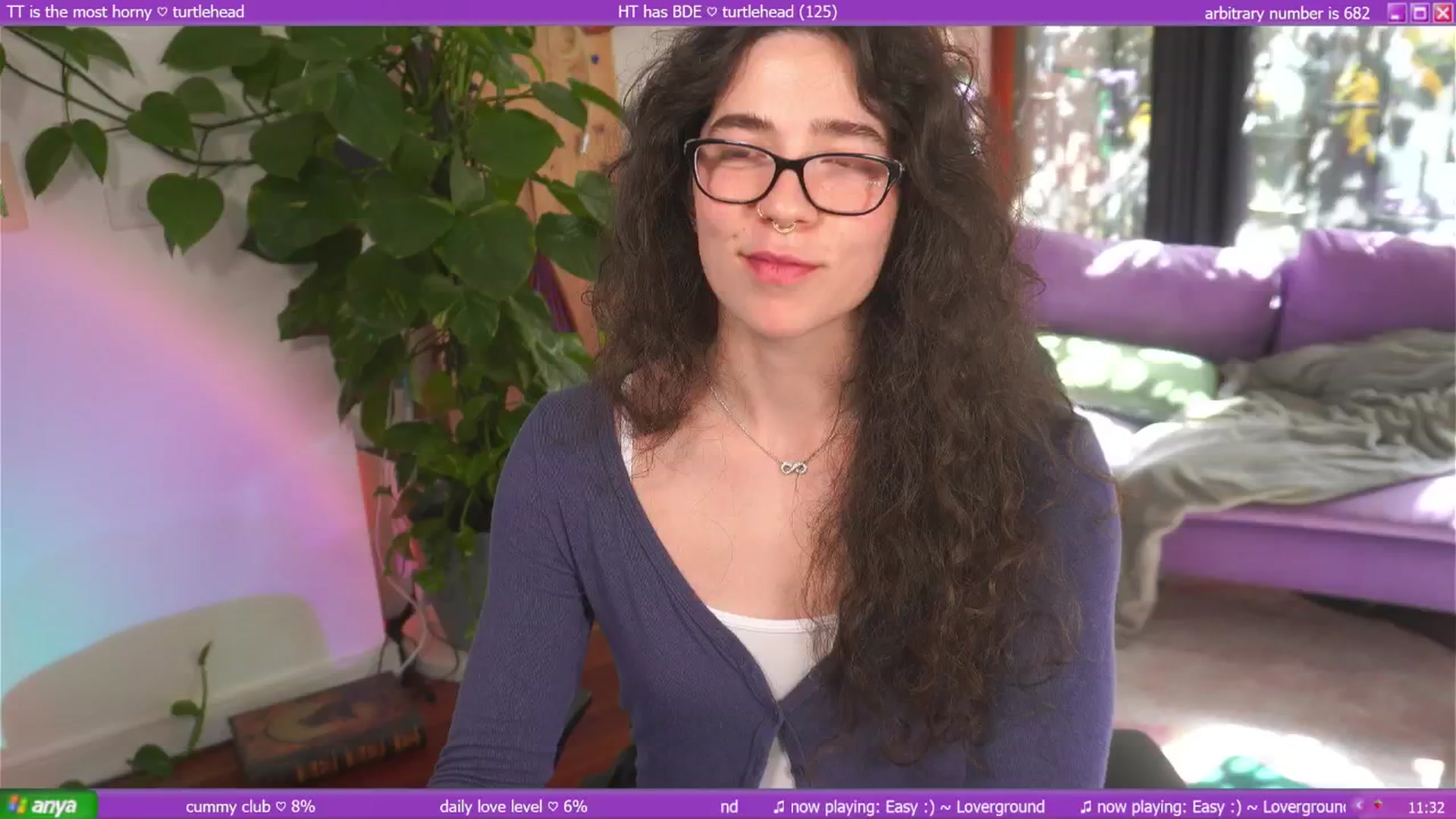 Gallery image thumbnail from afterglow's myfreecams stream on, 04/17/2025, 02:14 image 2 of 20