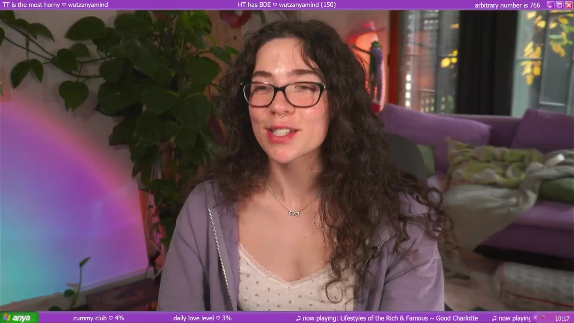 Gallery image thumbnail from afterglow's myfreecams stream on, 04/19/2025, 02:06 image 12 of 20