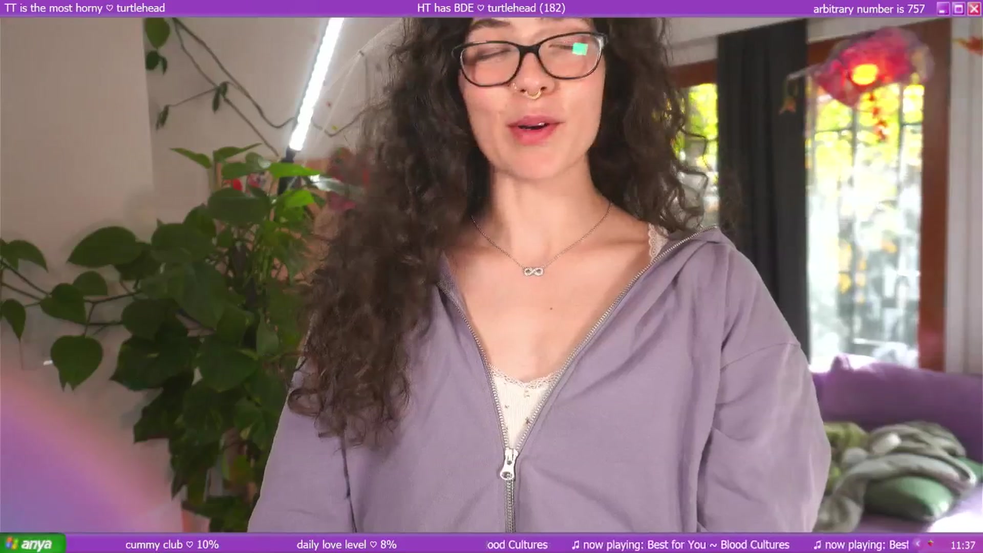 Gallery image thumbnail from afterglow's myfreecams stream on, 04/19/2025, 02:06 image 19 of 20
