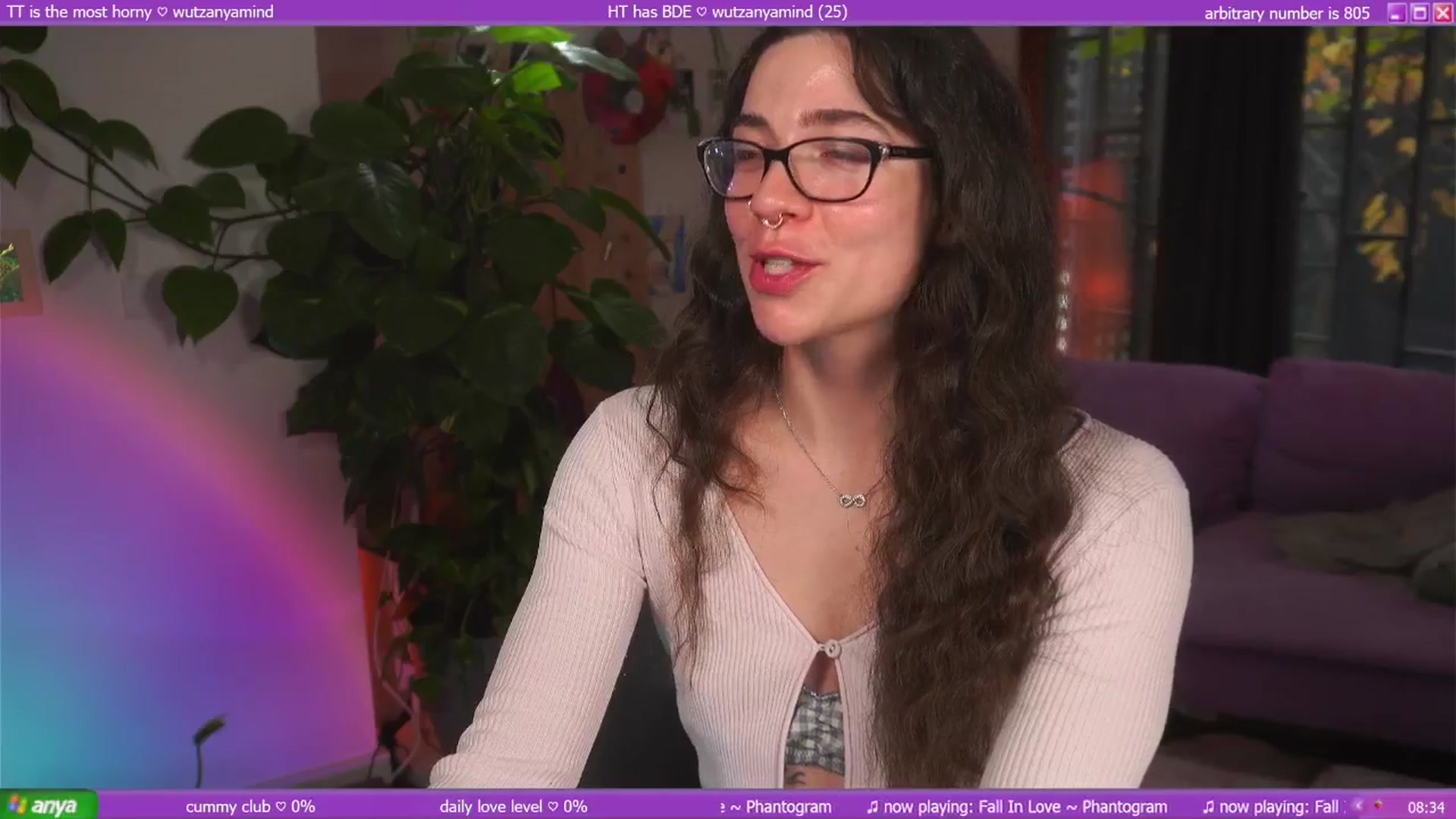 Gallery image thumbnail from afterglow's myfreecams stream on, 04/20/2025, 24:03 image 5 of 20