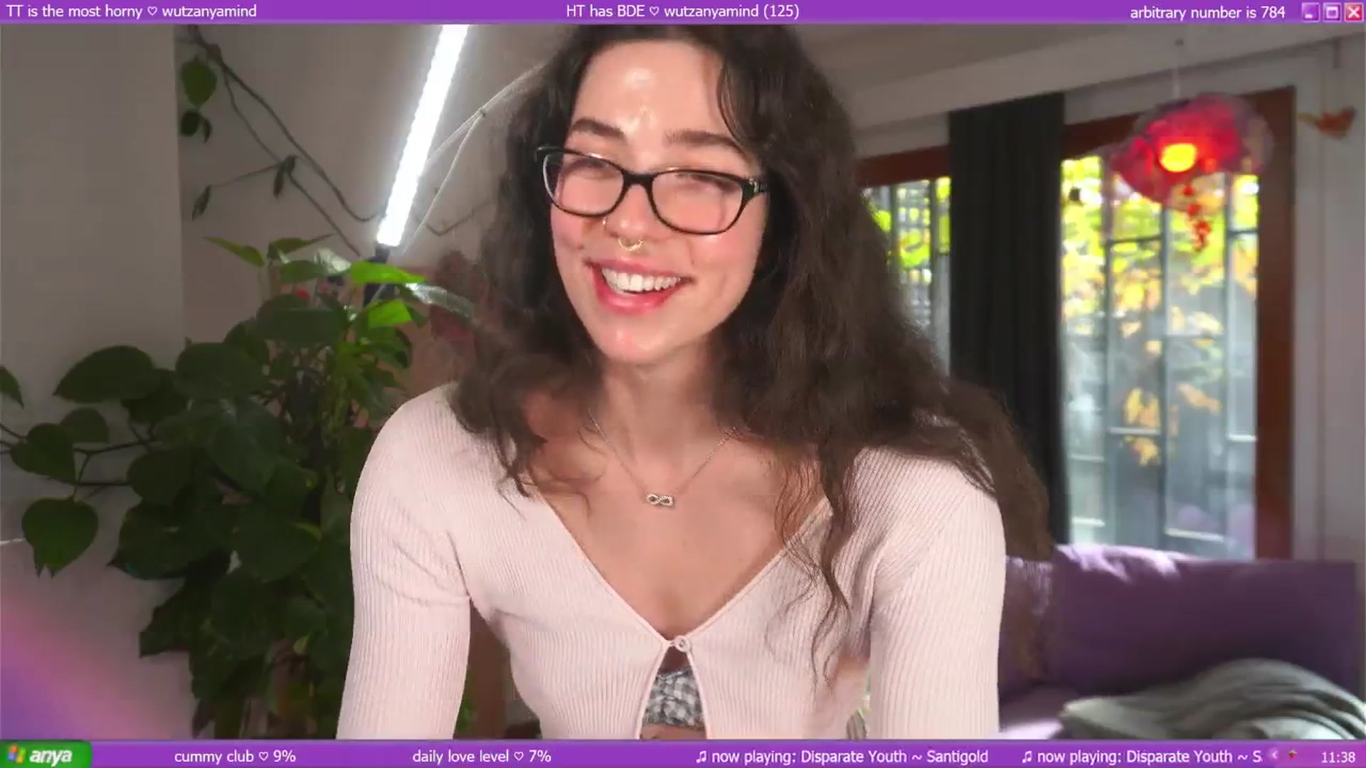 Gallery image thumbnail from afterglow's myfreecams stream on, 04/20/2025, 02:06 image 17 of 20