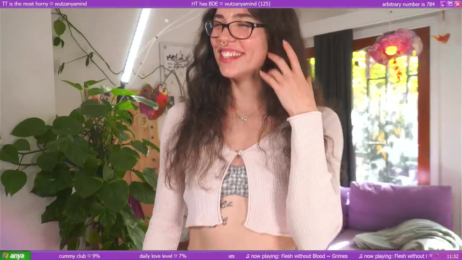 Gallery image thumbnail from afterglow's myfreecams stream on, 04/20/2025, 02:06 image 16 of 20