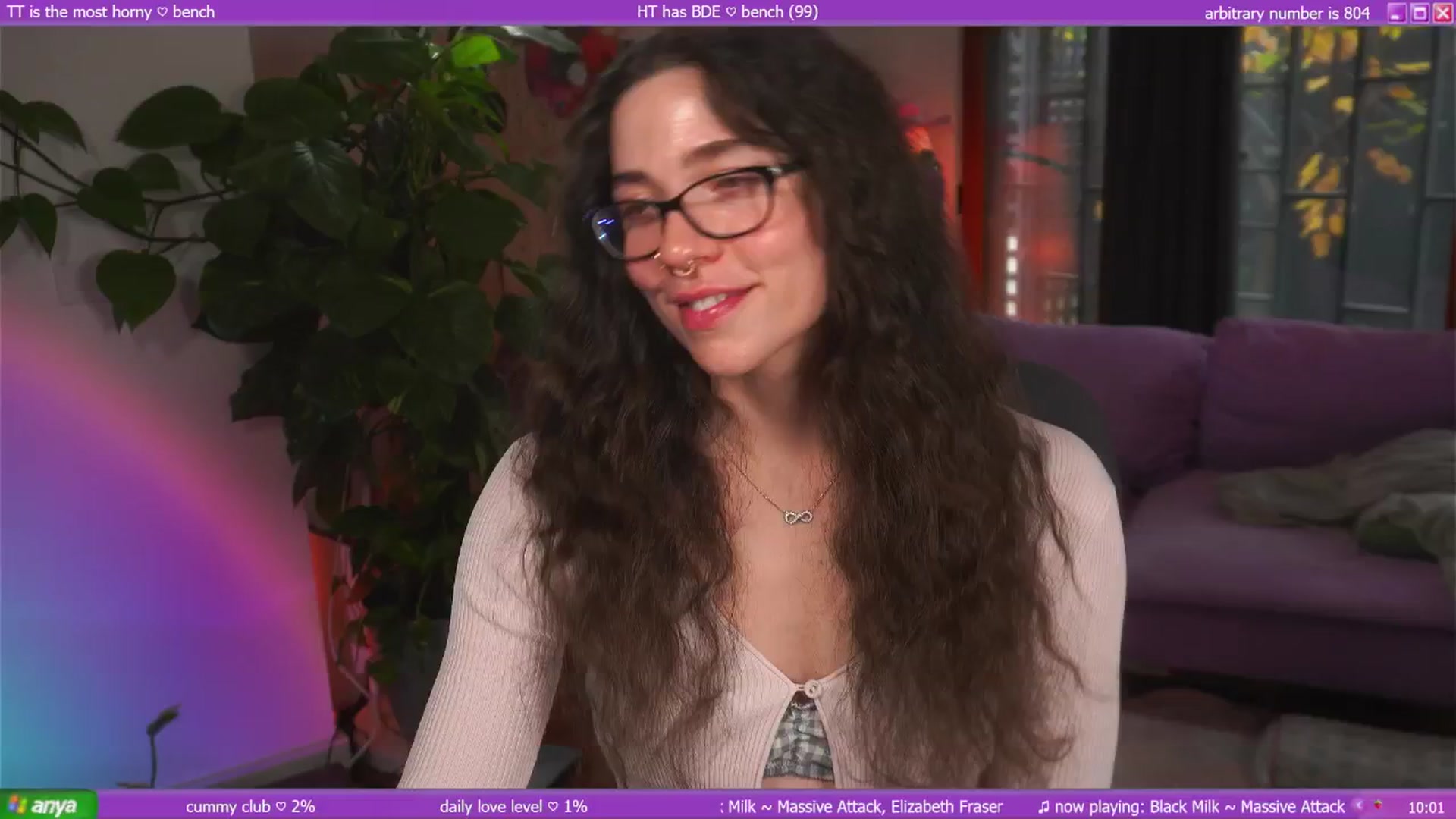 Gallery image thumbnail from afterglow's myfreecams stream on, 04/20/2025, 02:06 image 1 of 20
